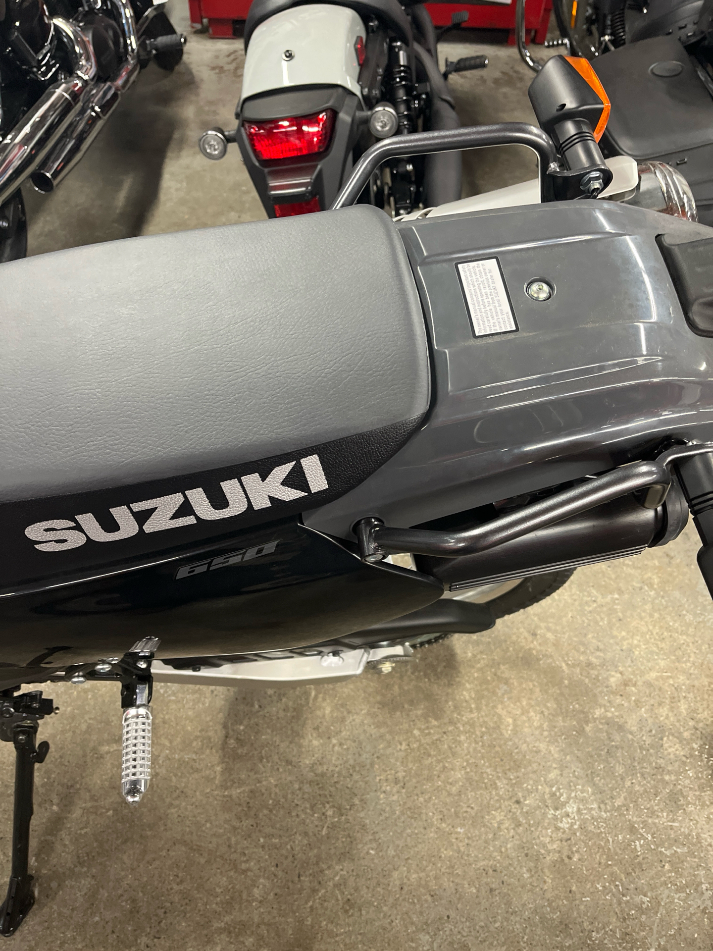 2025 Suzuki DR650S in West Bridgewater, Massachusetts - Photo 7