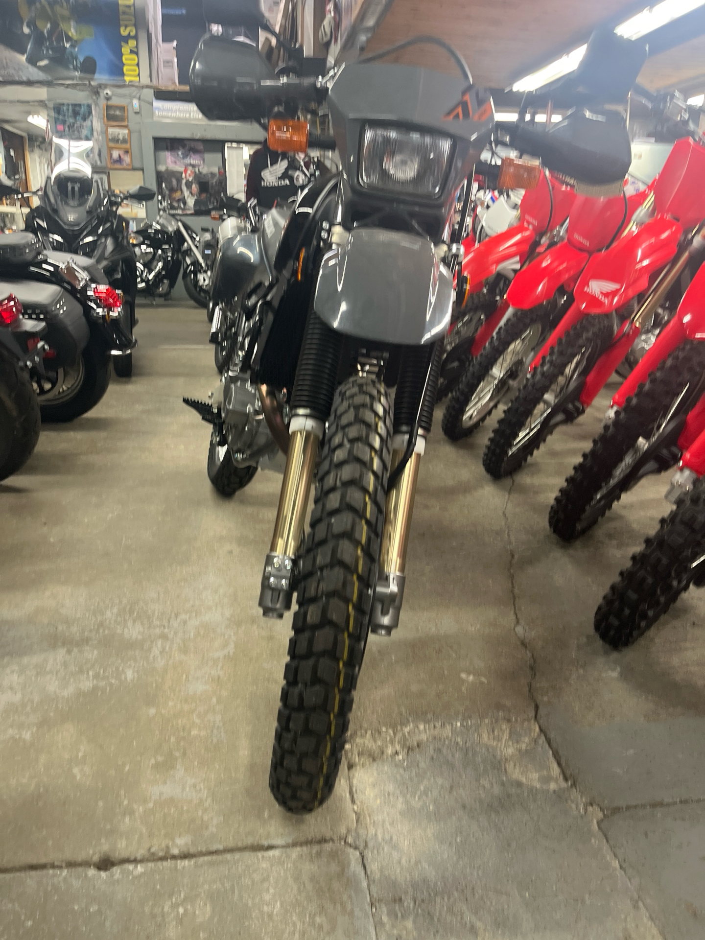 2025 Suzuki DR650S in West Bridgewater, Massachusetts - Photo 8