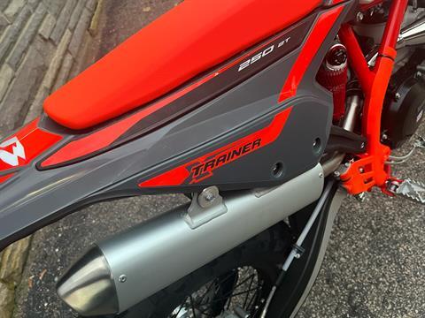 2025 Beta 250 Xtrainer in West Bridgewater, Massachusetts - Photo 4