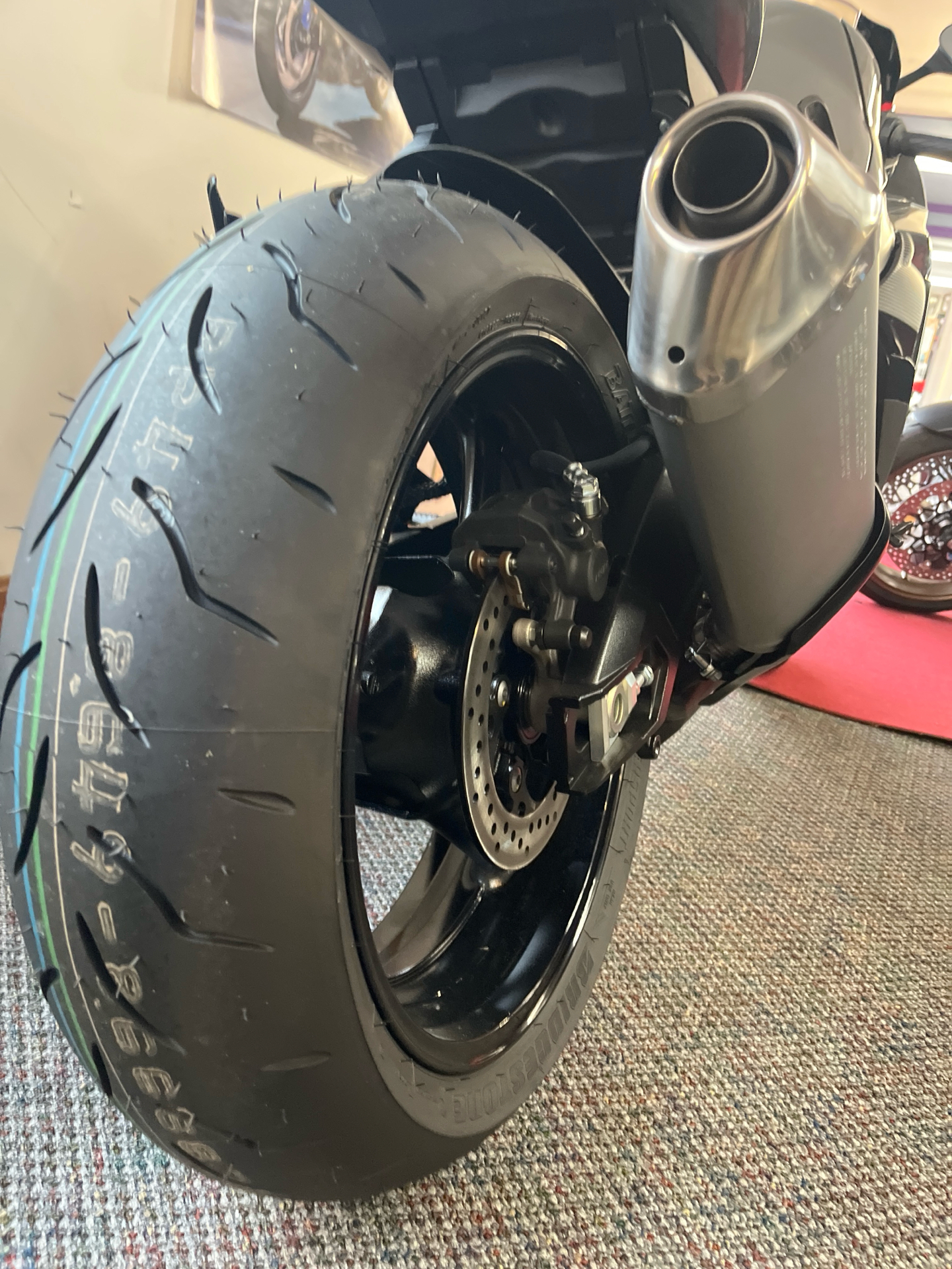 2025 Suzuki GSX-R600 in West Bridgewater, Massachusetts - Photo 4