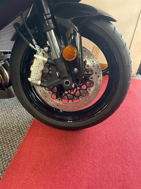 2025 Suzuki GSX-R600 in West Bridgewater, Massachusetts - Photo 9