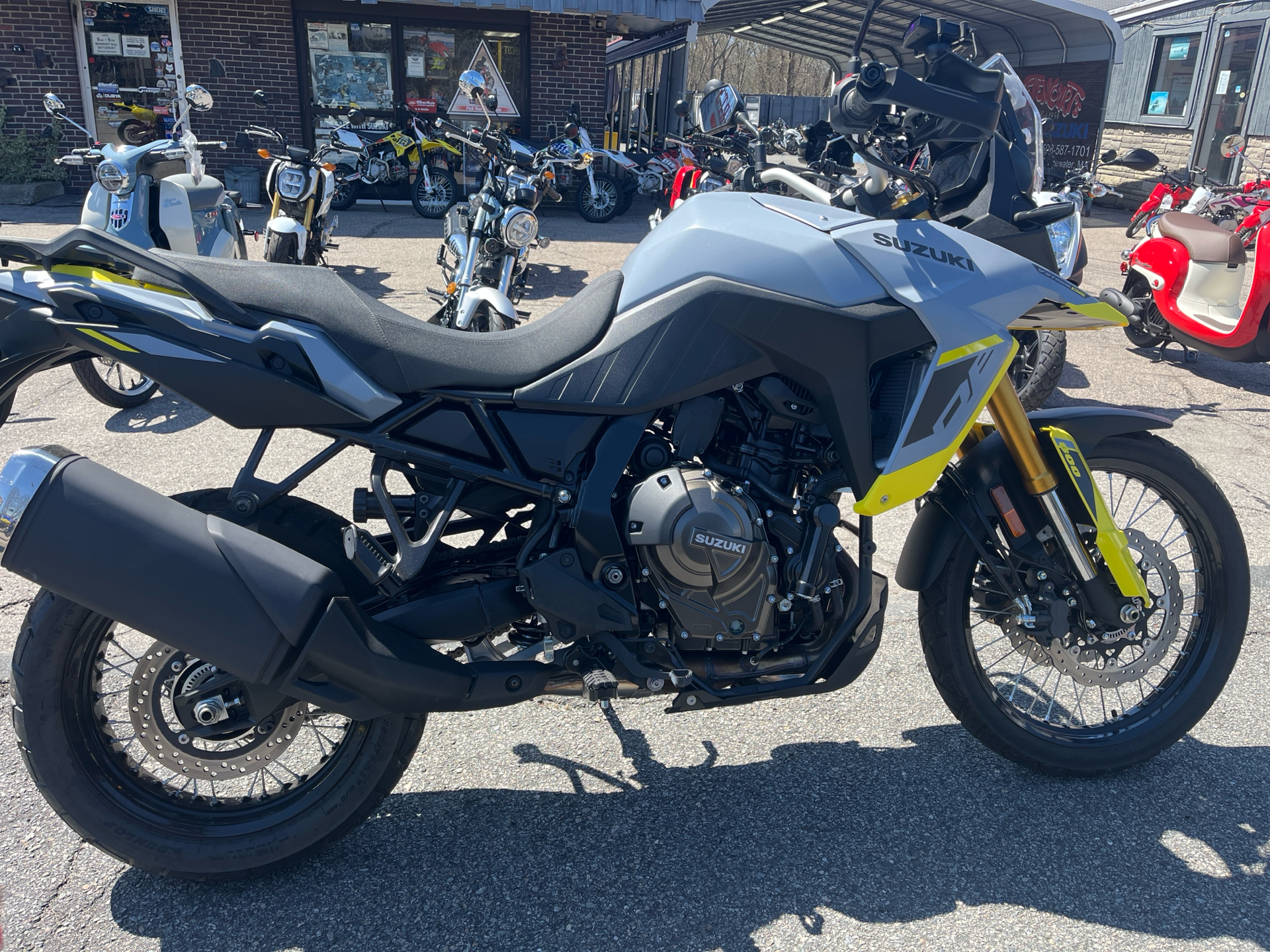 2023 Suzuki V-Strom 800DE in West Bridgewater, Massachusetts - Photo 1