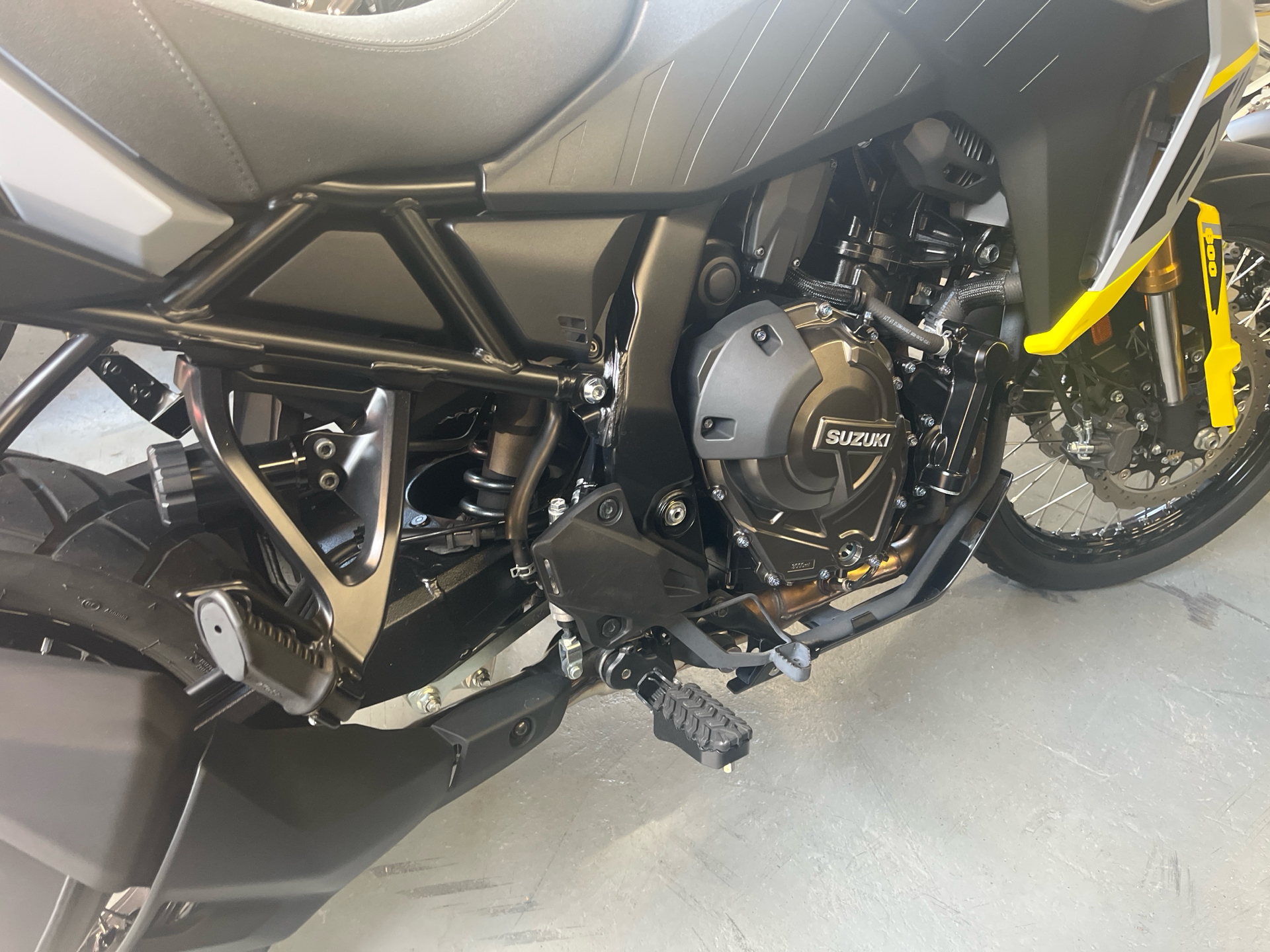 2023 Suzuki V-Strom 800DE in West Bridgewater, Massachusetts - Photo 4