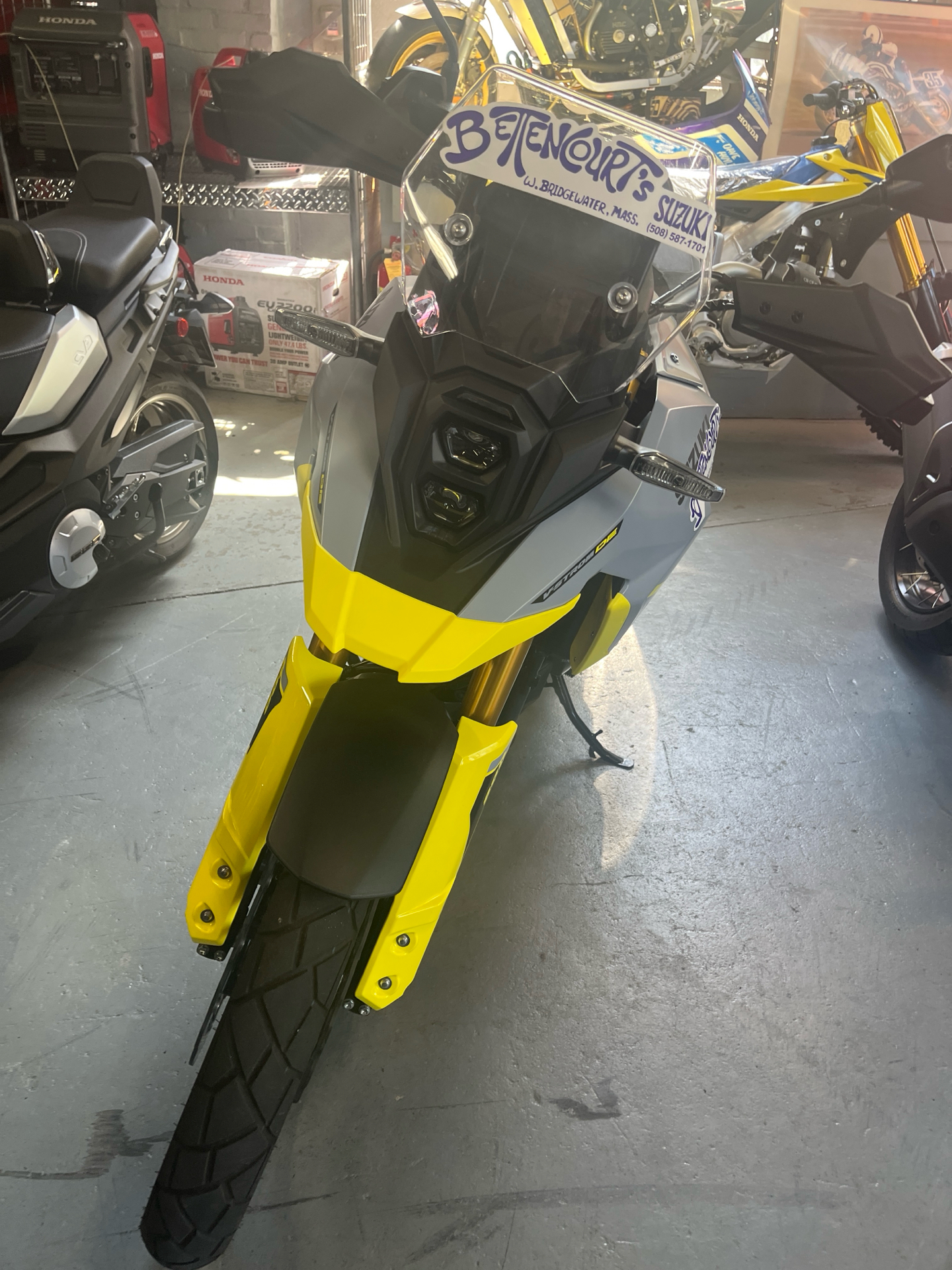 2023 Suzuki V-Strom 800DE in West Bridgewater, Massachusetts - Photo 8