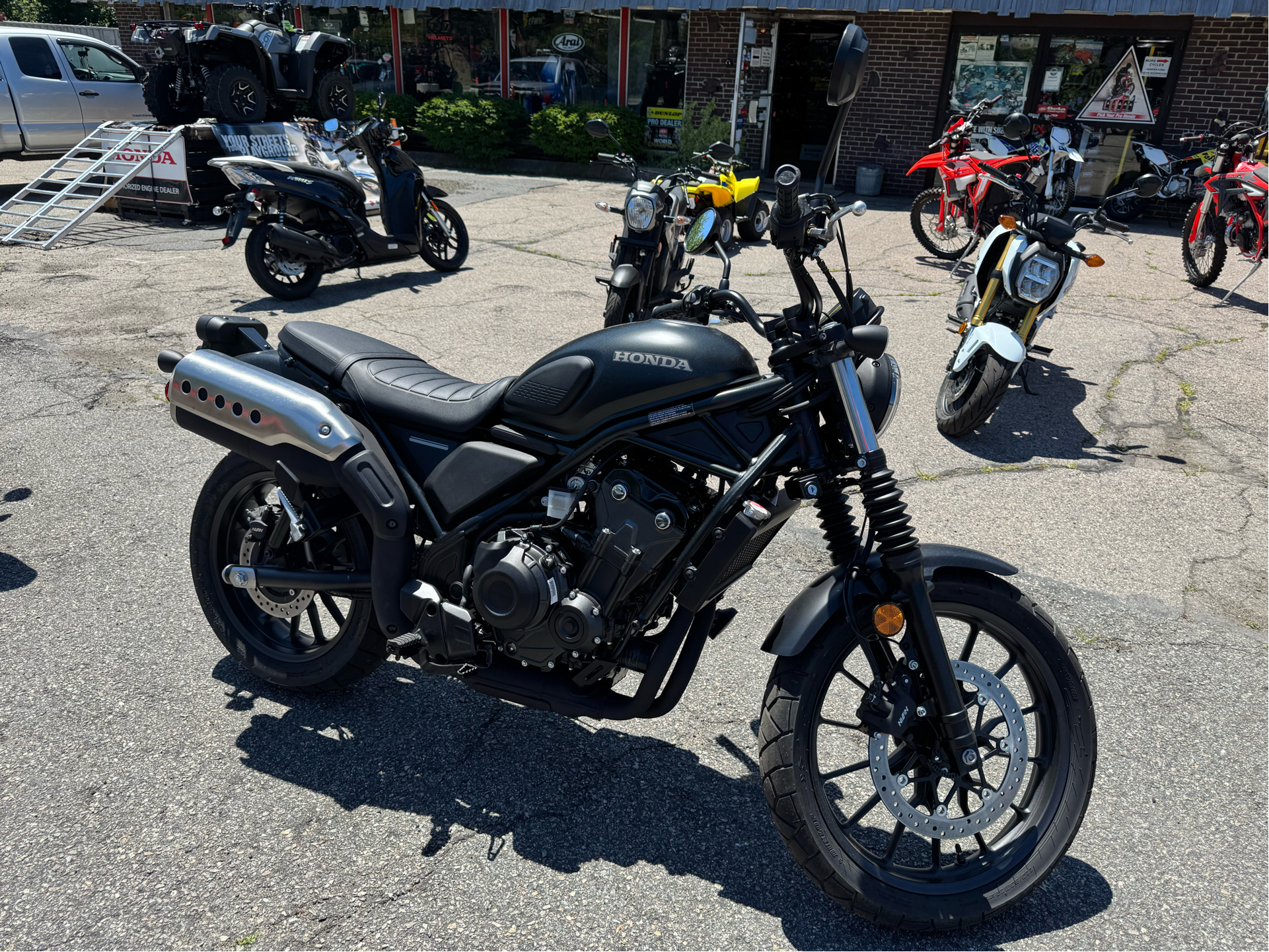 2025 Honda SCL500 in West Bridgewater, Massachusetts - Photo 1