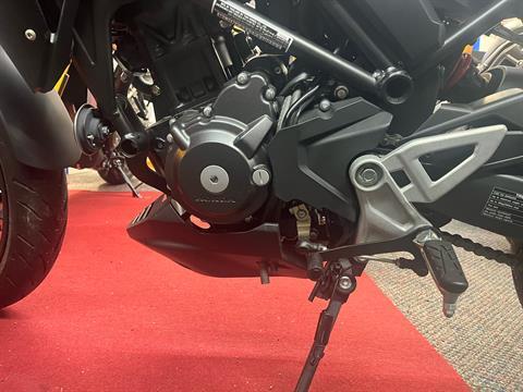 2023 Honda CB300R ABS in West Bridgewater, Massachusetts - Photo 11
