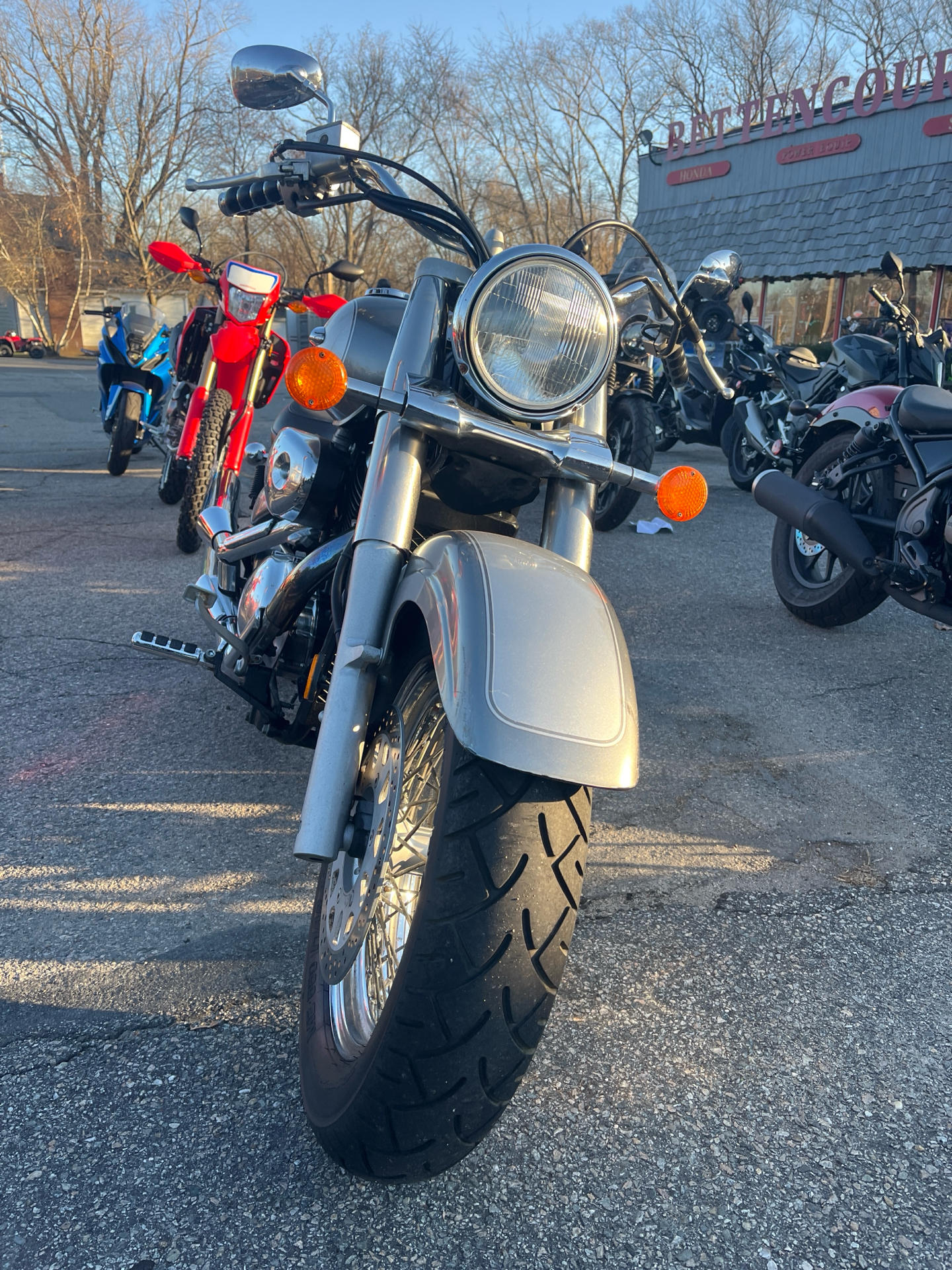 2002 Suzuki VL800 in West Bridgewater, Massachusetts - Photo 9