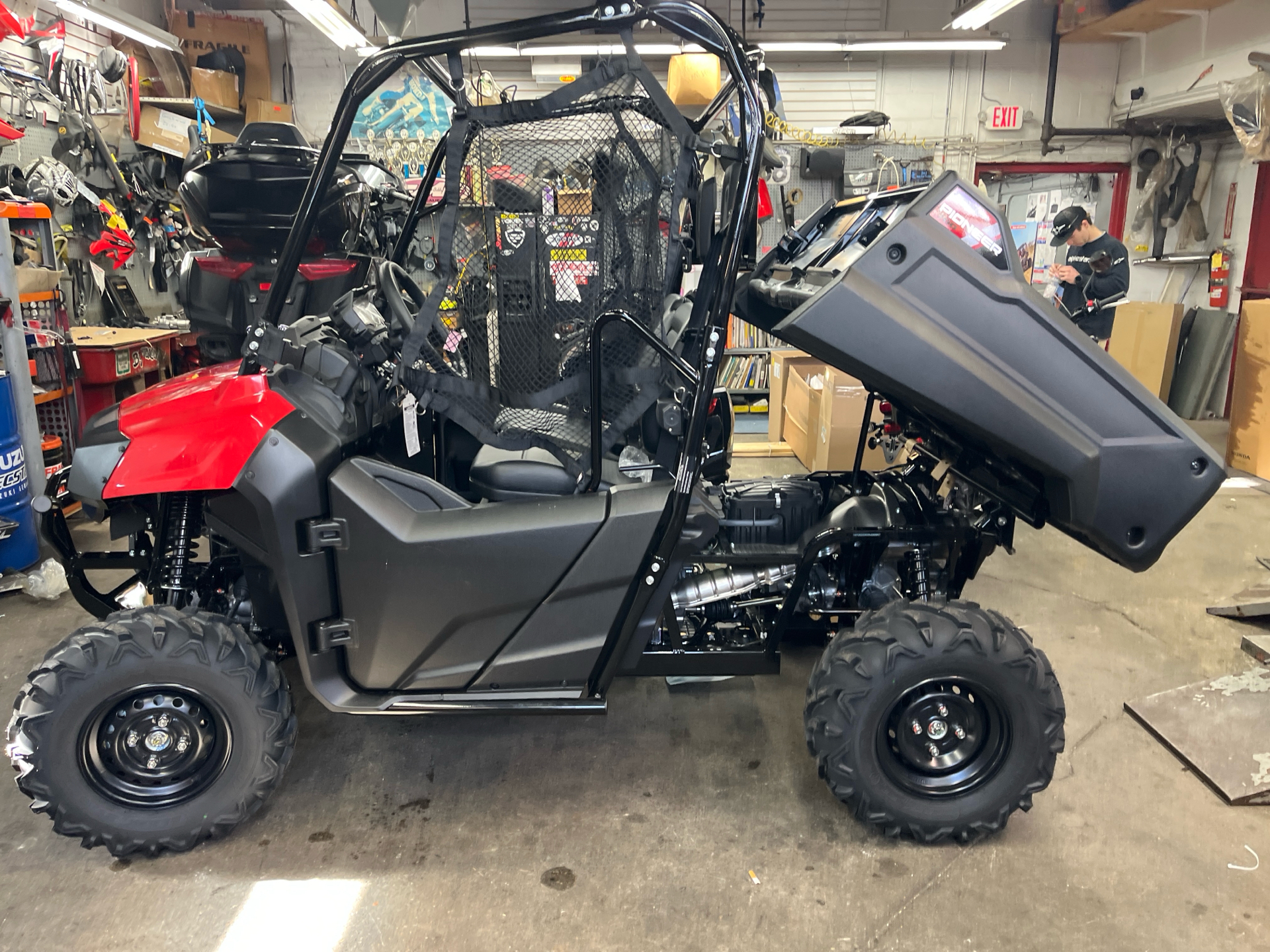 2025 Honda Pioneer 700 in West Bridgewater, Massachusetts - Photo 4