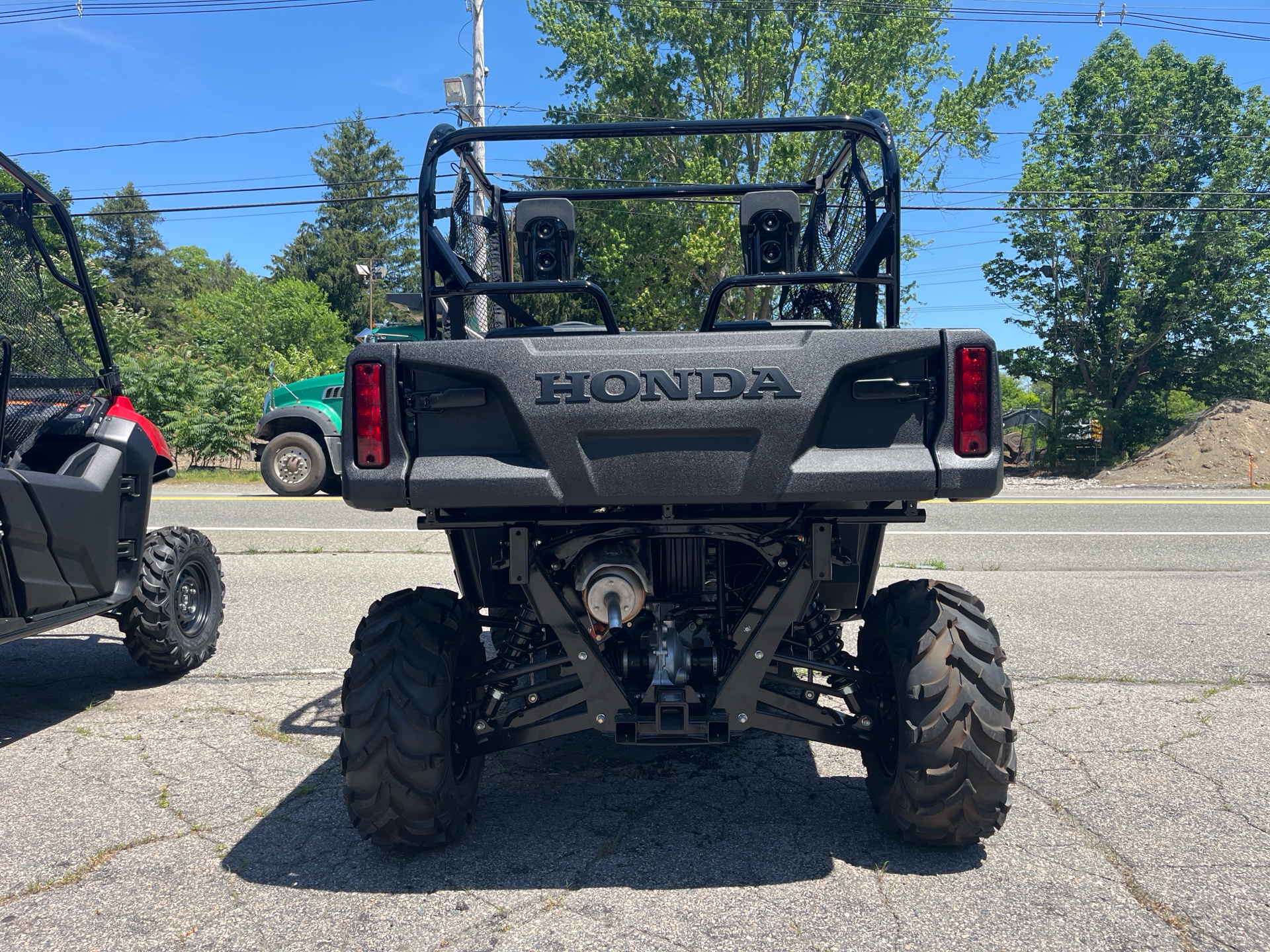 2025 Honda Pioneer 700 in West Bridgewater, Massachusetts - Photo 4
