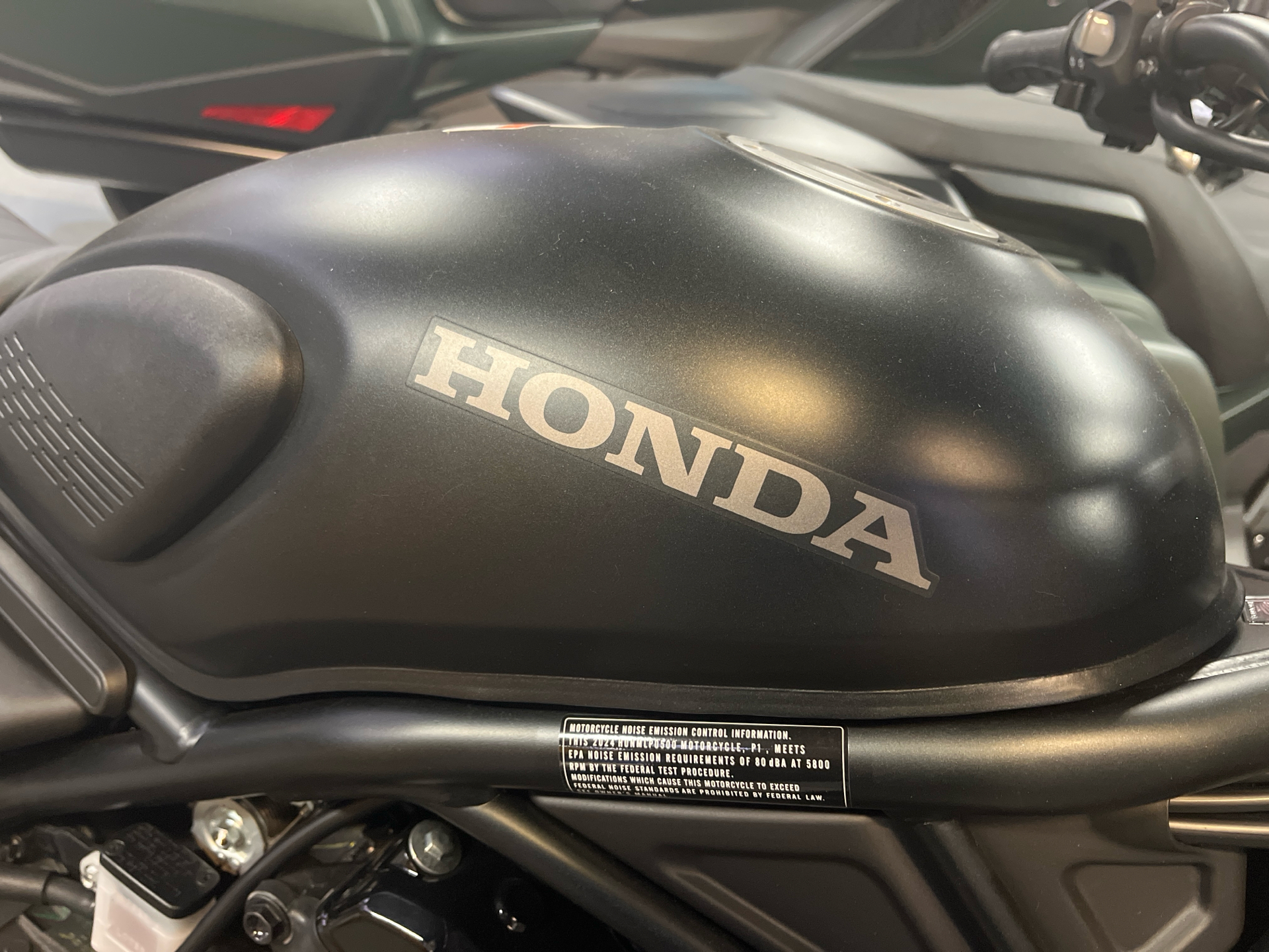 2024 Honda SCL500 in West Bridgewater, Massachusetts - Photo 2