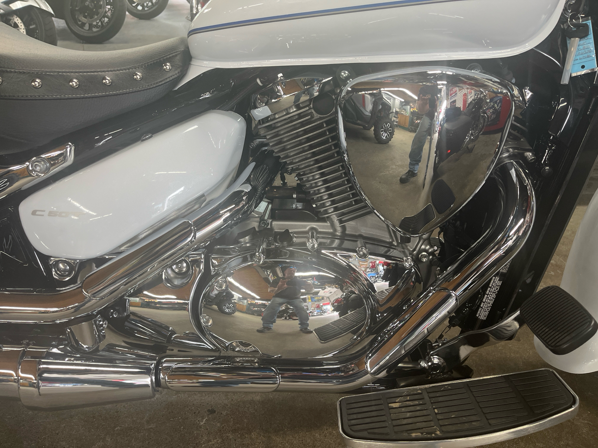 2025 Suzuki Boulevard C50T Special in West Bridgewater, Massachusetts - Photo 4