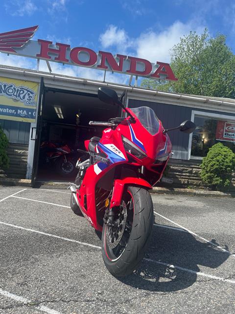 2024 Honda CBR650R ABS in West Bridgewater, Massachusetts - Photo 5