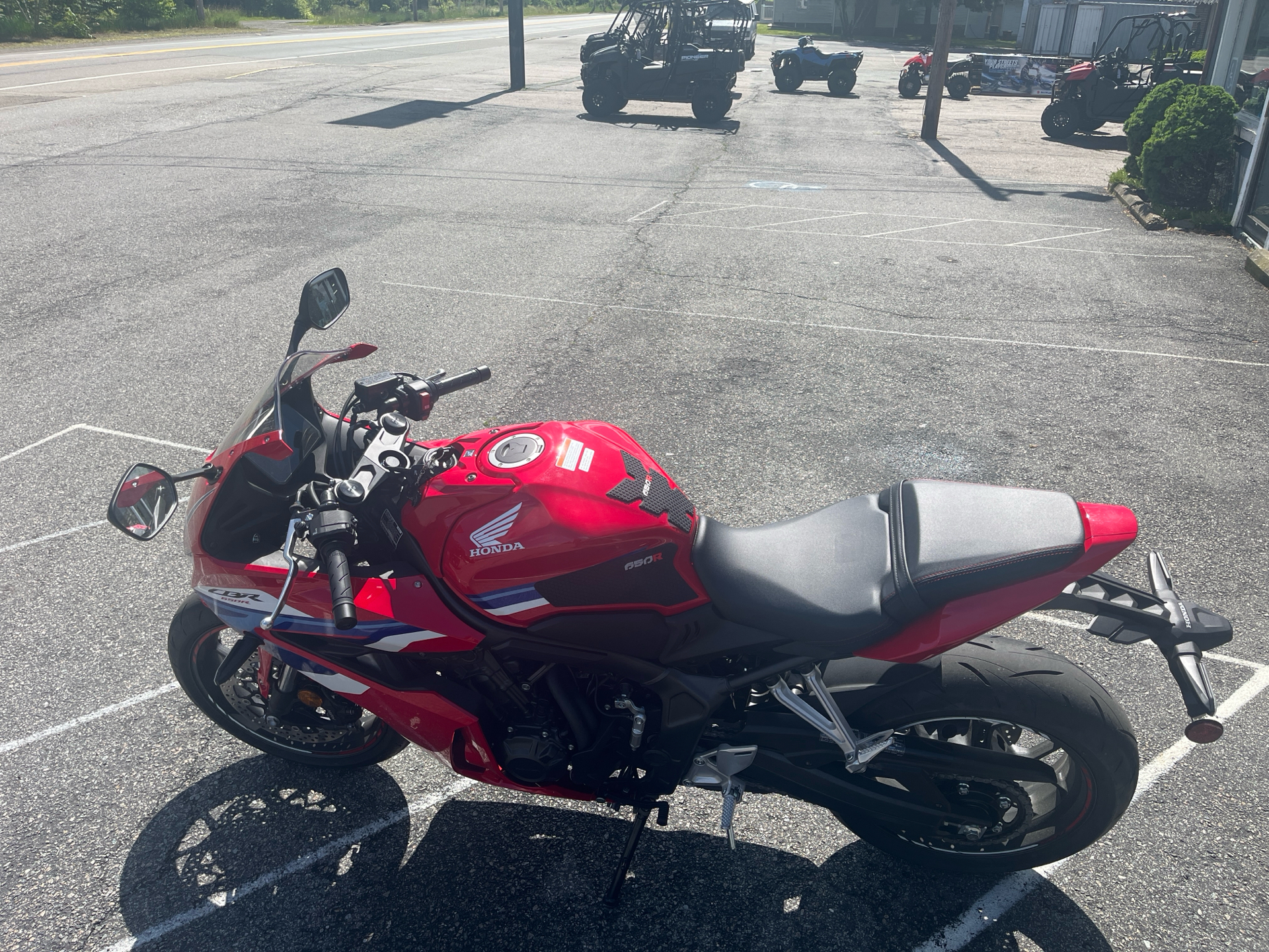 2024 Honda CBR650R ABS in West Bridgewater, Massachusetts - Photo 6