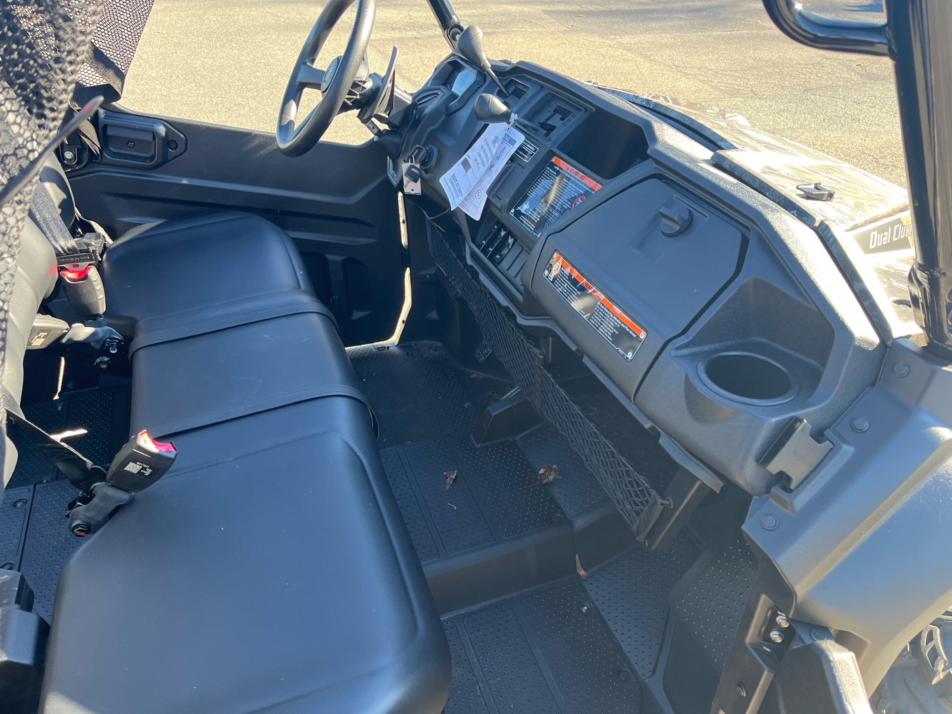 2024 Honda Pioneer 1000-6 Deluxe Crew in West Bridgewater, Massachusetts - Photo 5