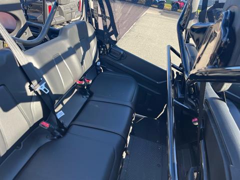 2024 Honda Pioneer 1000-6 Deluxe Crew in West Bridgewater, Massachusetts - Photo 6