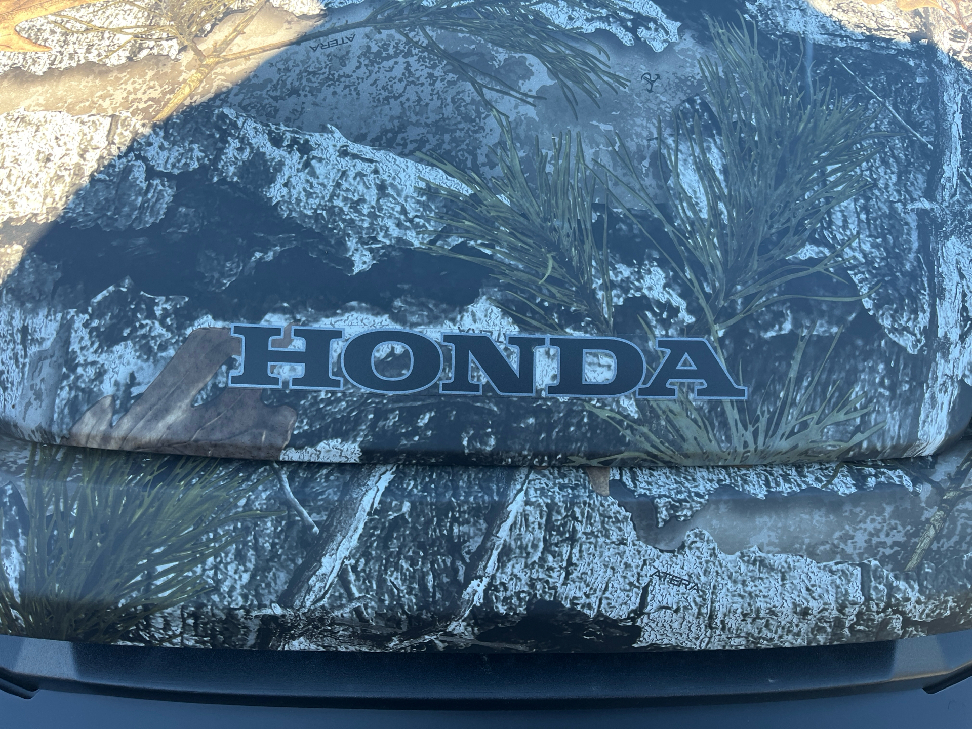 2024 Honda Pioneer 1000-6 Deluxe Crew in West Bridgewater, Massachusetts - Photo 10