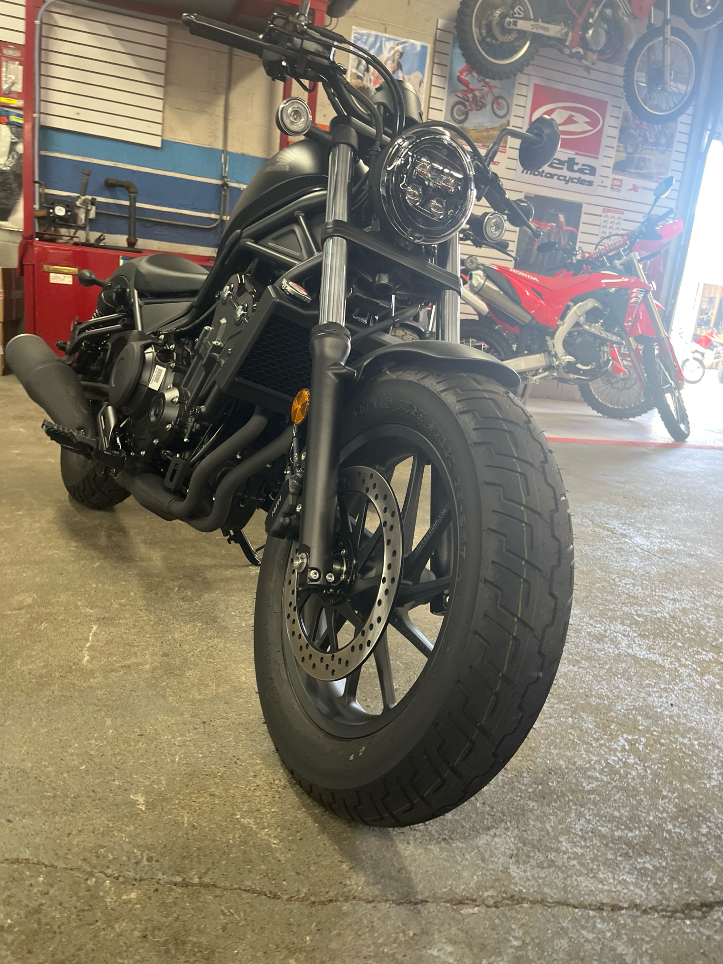 2025 Honda Rebel 500 ABS in West Bridgewater, Massachusetts - Photo 5