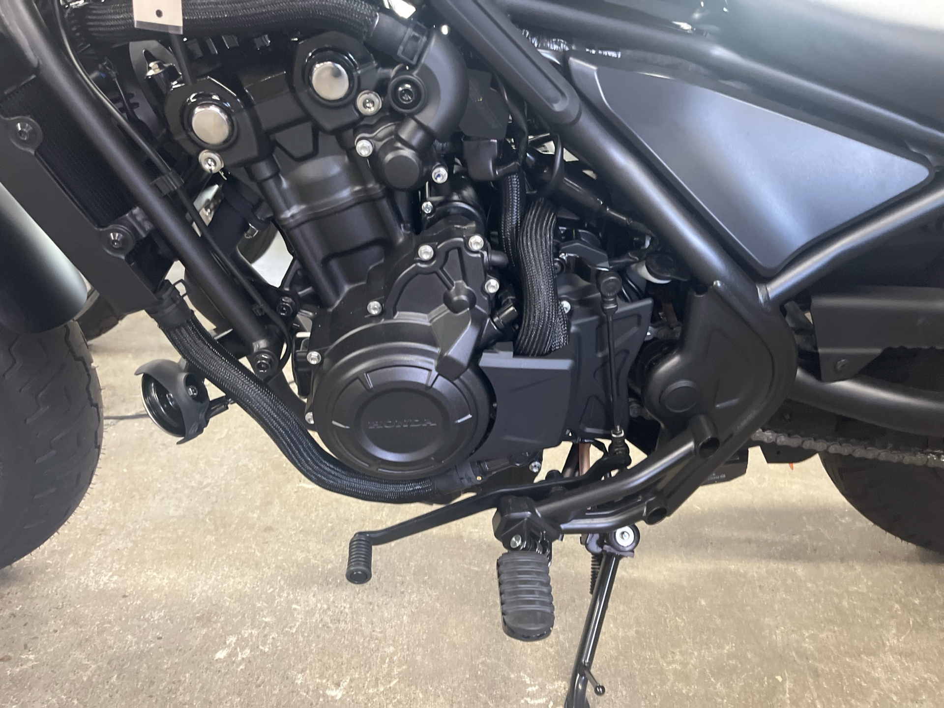 2025 Honda Rebel 500 ABS in West Bridgewater, Massachusetts - Photo 9