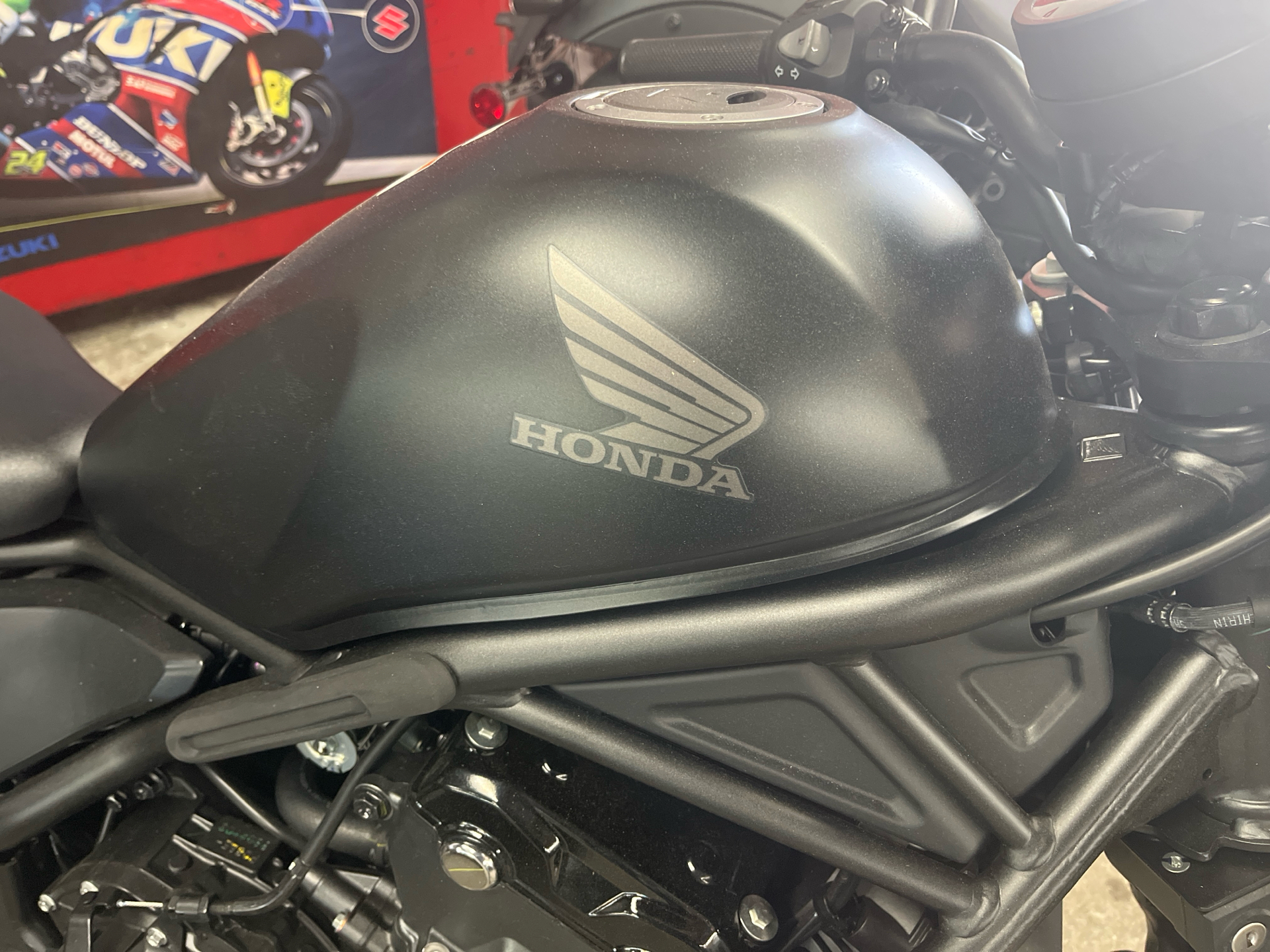 2025 Honda Rebel 500 ABS in West Bridgewater, Massachusetts - Photo 2