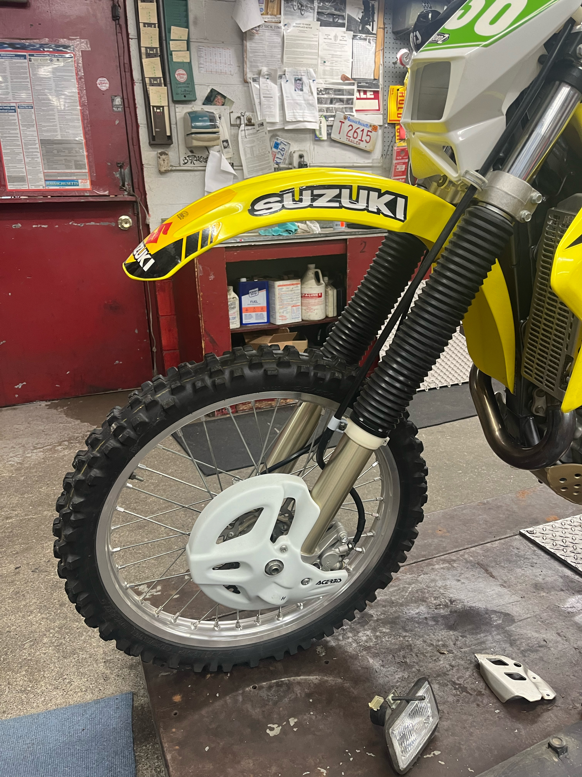 2004 Suzuki DRZ400E in West Bridgewater, Massachusetts - Photo 13