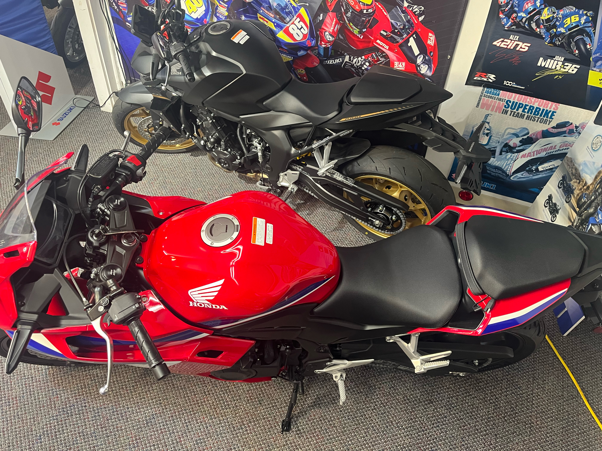 2025 Honda CBR500R in West Bridgewater, Massachusetts - Photo 10