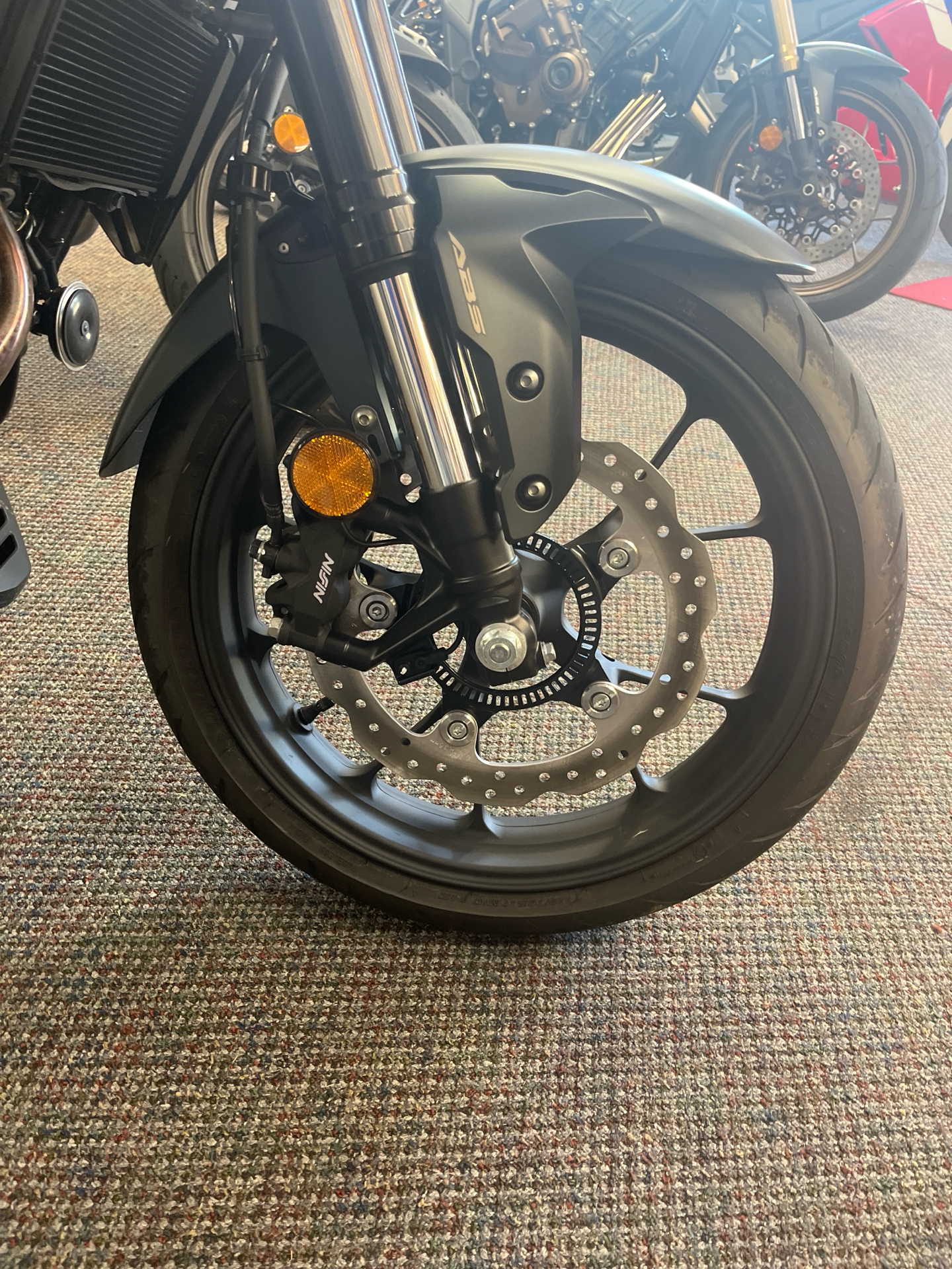 2025 Honda CB300R ABS in West Bridgewater, Massachusetts - Photo 5