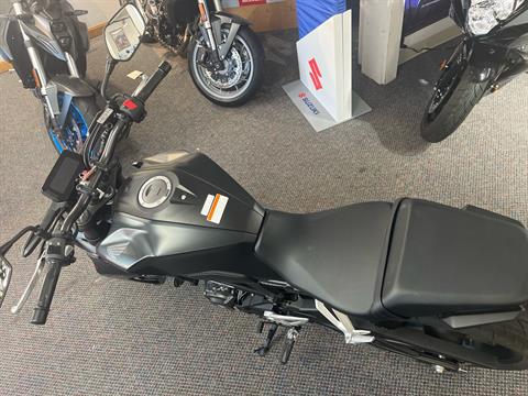 2025 Honda CB300R ABS in West Bridgewater, Massachusetts - Photo 8