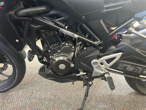 2025 Honda CB300R ABS in West Bridgewater, Massachusetts - Photo 9