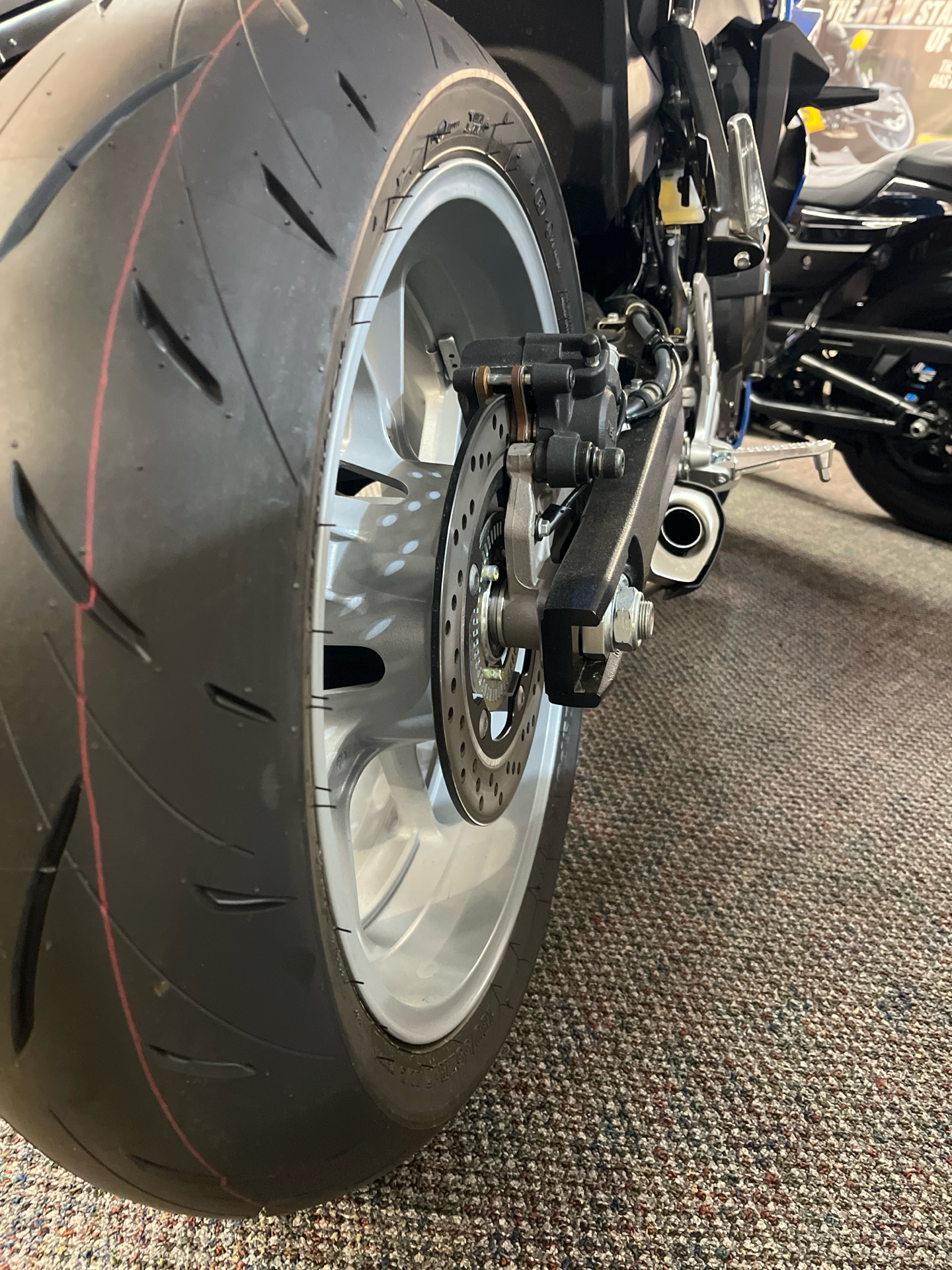 2024 Suzuki GSX-8R in West Bridgewater, Massachusetts - Photo 6