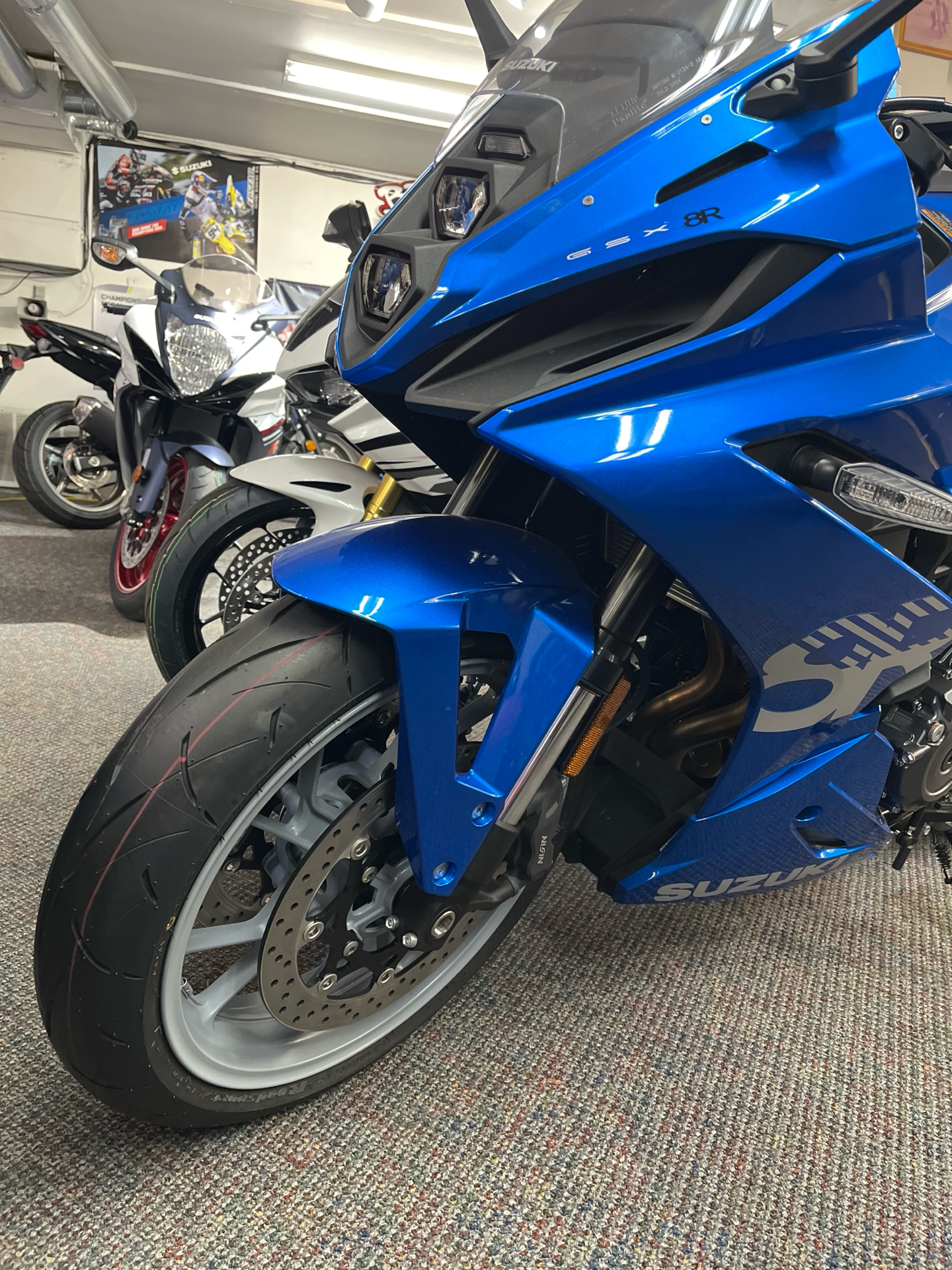 2024 Suzuki GSX-8R in West Bridgewater, Massachusetts - Photo 13