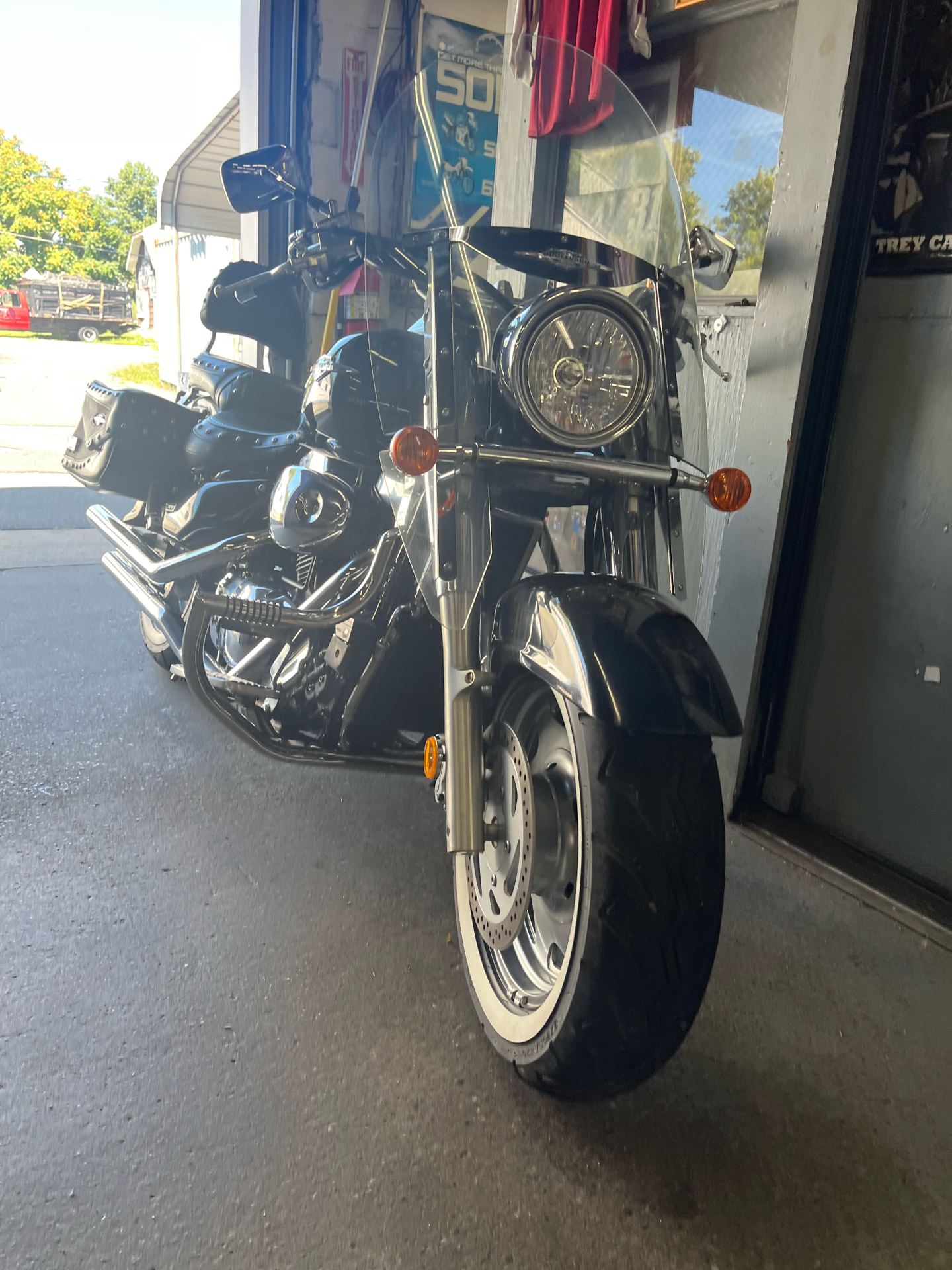 2005 Suzuki Boulevard C90 Black in West Bridgewater, Massachusetts - Photo 5