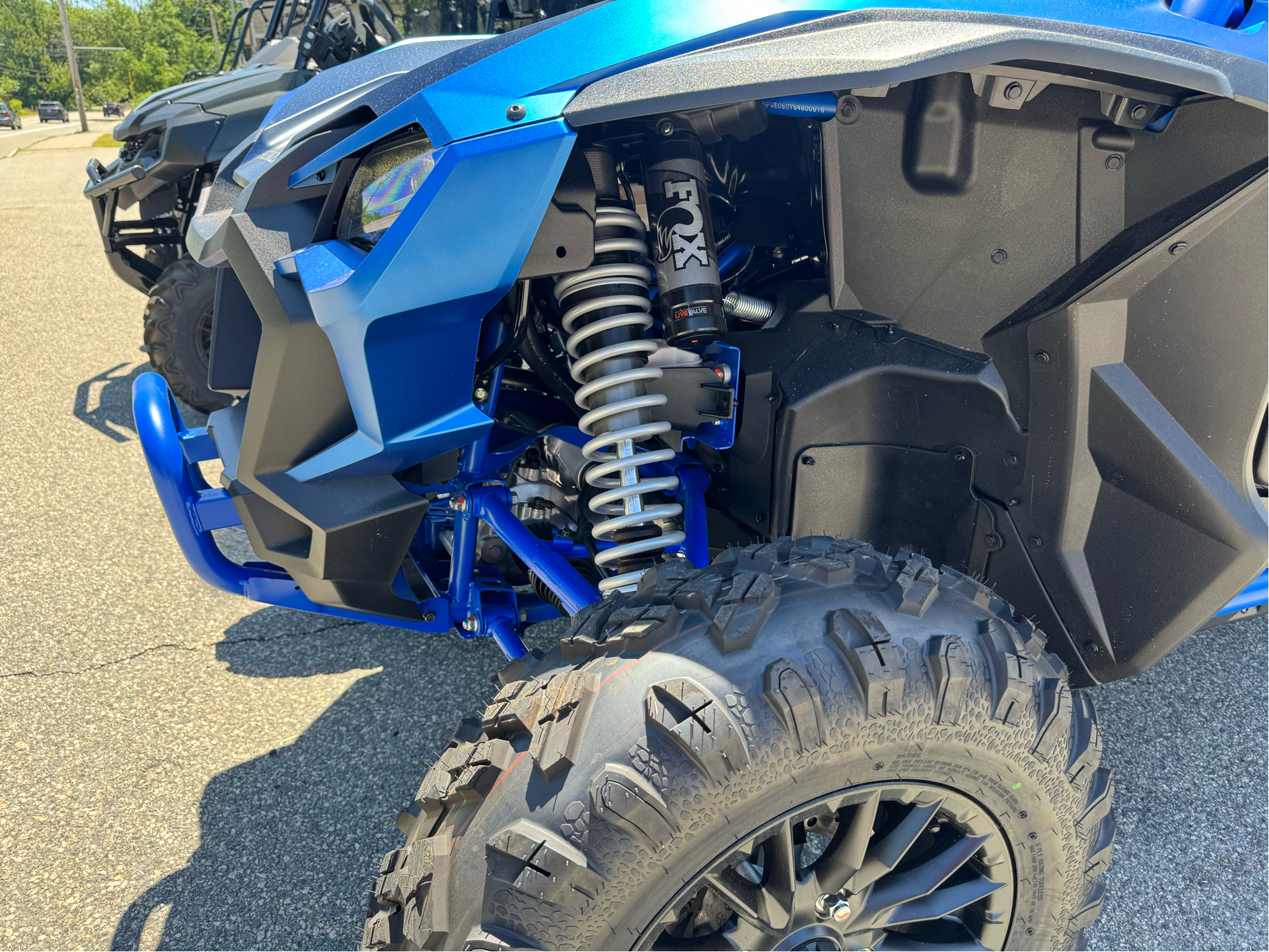 2025 Honda Talon 1000X FOX Live Valve in West Bridgewater, Massachusetts - Photo 4