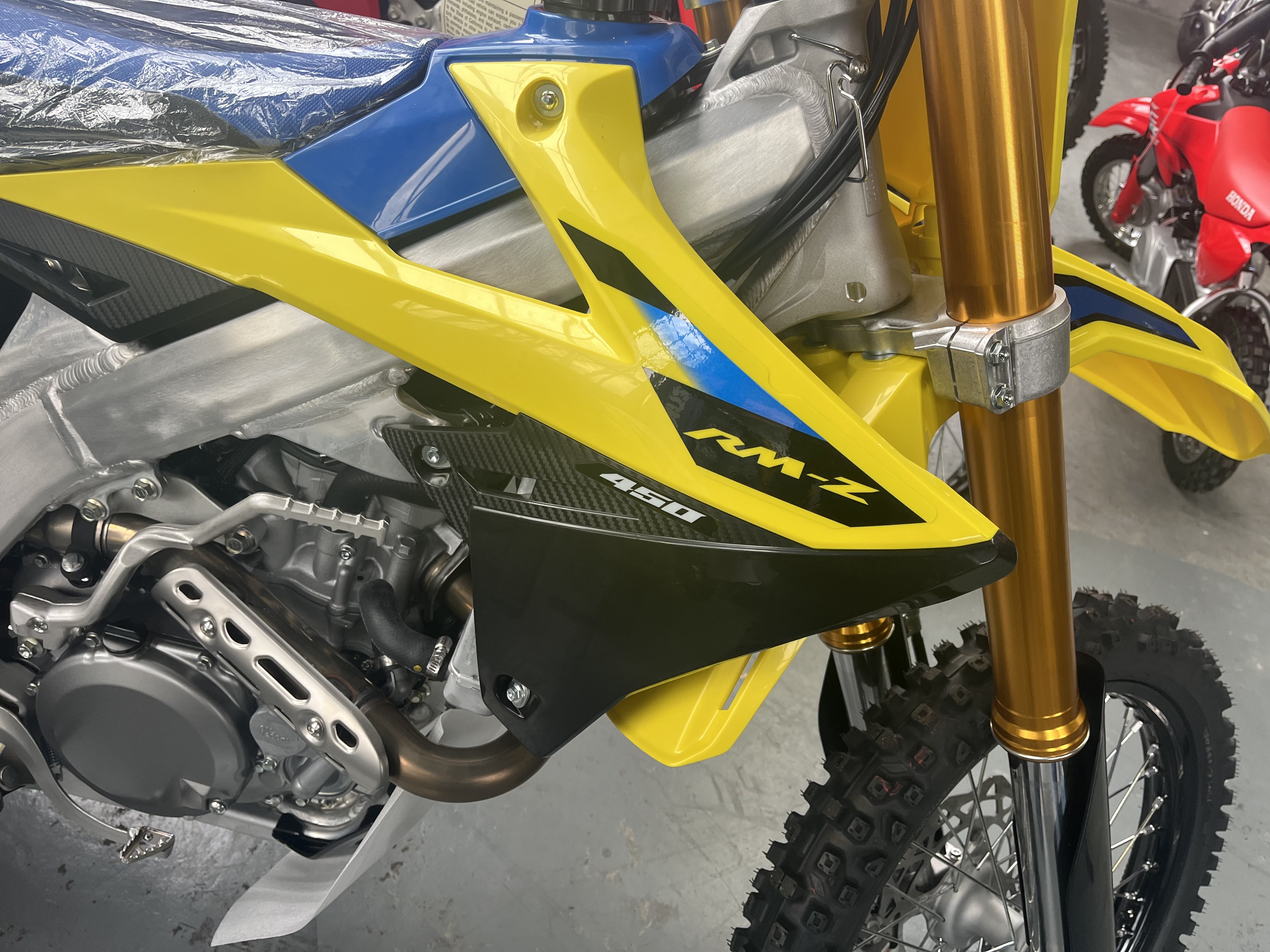 2026 Suzuki RM-Z450 in West Bridgewater, Massachusetts - Photo 2