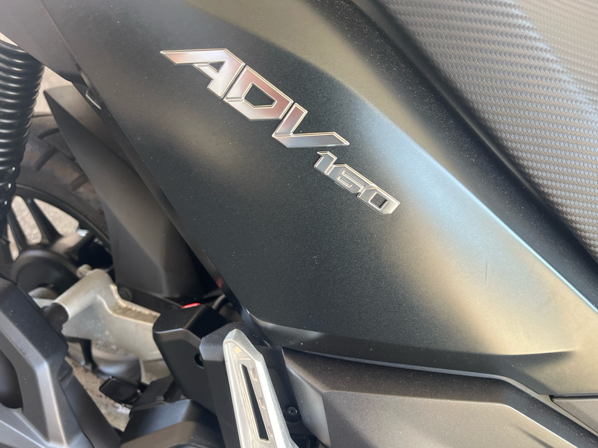 2025 Honda ADV160 in West Bridgewater, Massachusetts - Photo 2