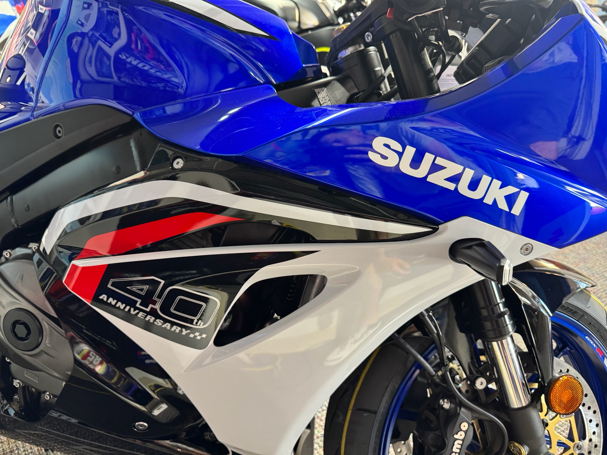 2027 Suzuki GSX-R1000 40th Anniversary Edition 2