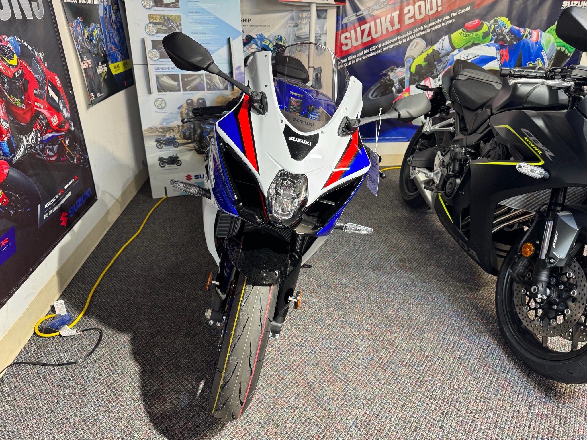 2027 Suzuki GSX-R1000 40th Anniversary Edition 7