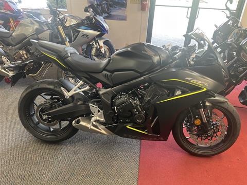 2026 Honda CBR650R E-Clutch in West Bridgewater, Massachusetts - Photo 1