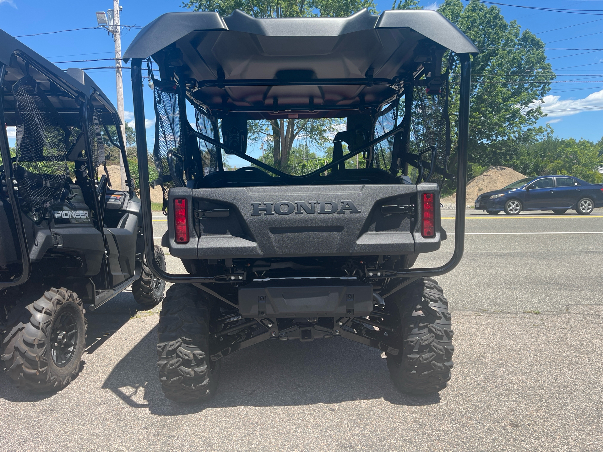 2025 Honda Pioneer 1000-5 in West Bridgewater, Massachusetts - Photo 6
