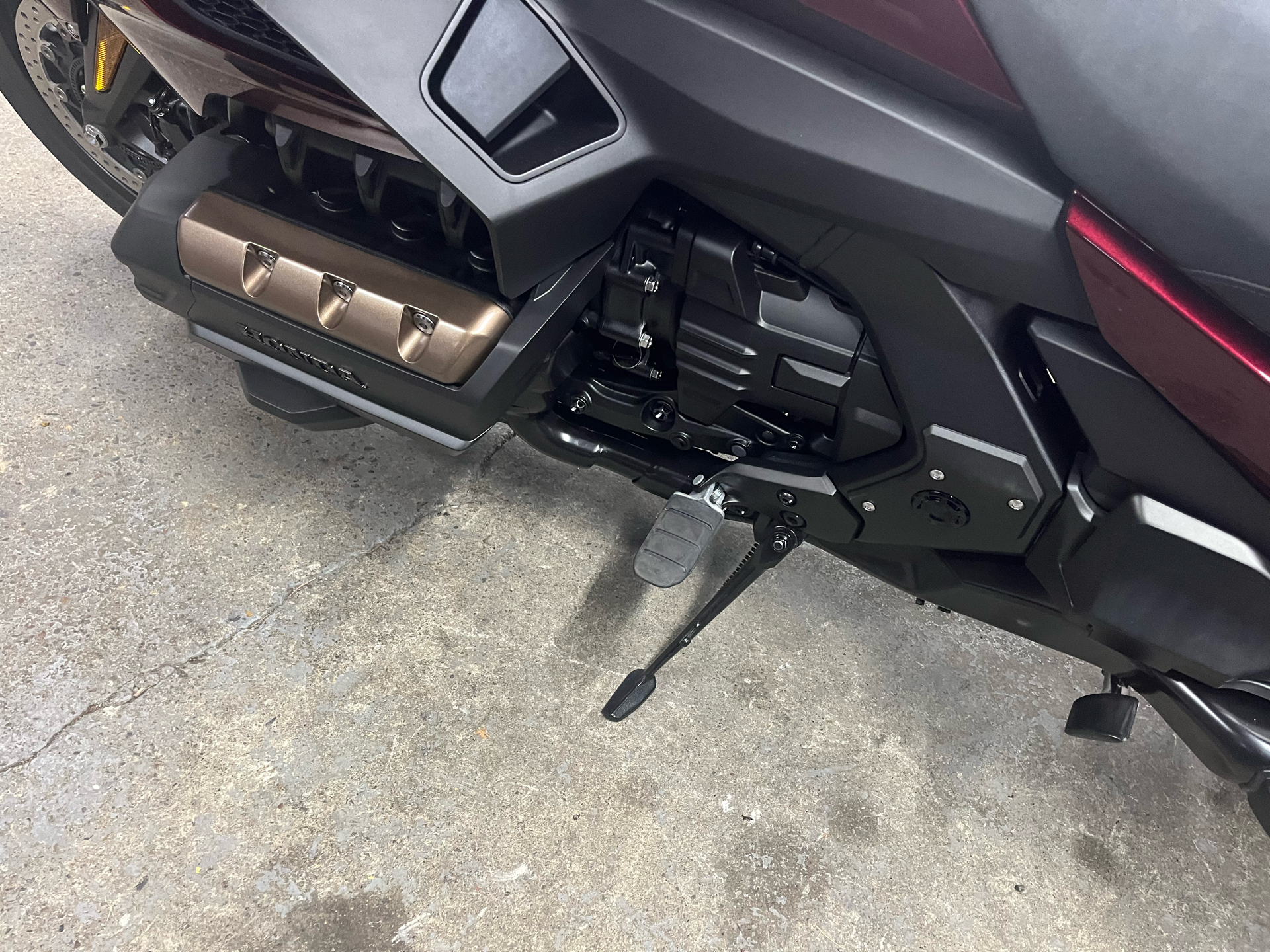 2025 Honda Gold Wing Tour DCT 50th Anniversary in West Bridgewater, Massachusetts - Photo 7