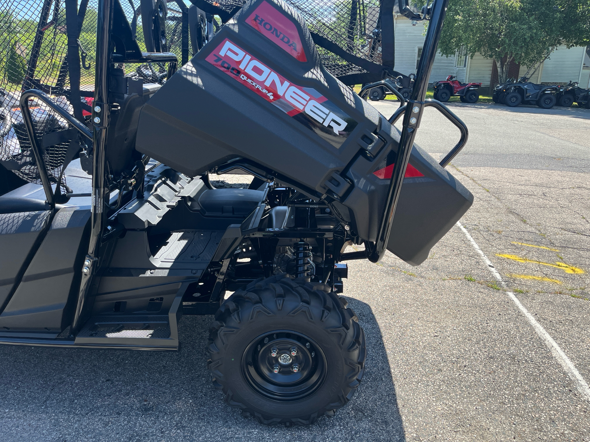 2025 Honda Pioneer 700-4 in West Bridgewater, Massachusetts - Photo 7