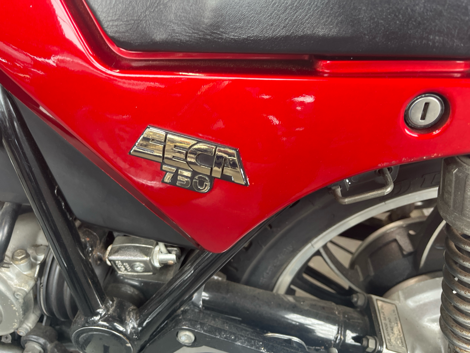 1982 Yamaha XJ750RJ in West Bridgewater, Massachusetts - Photo 3