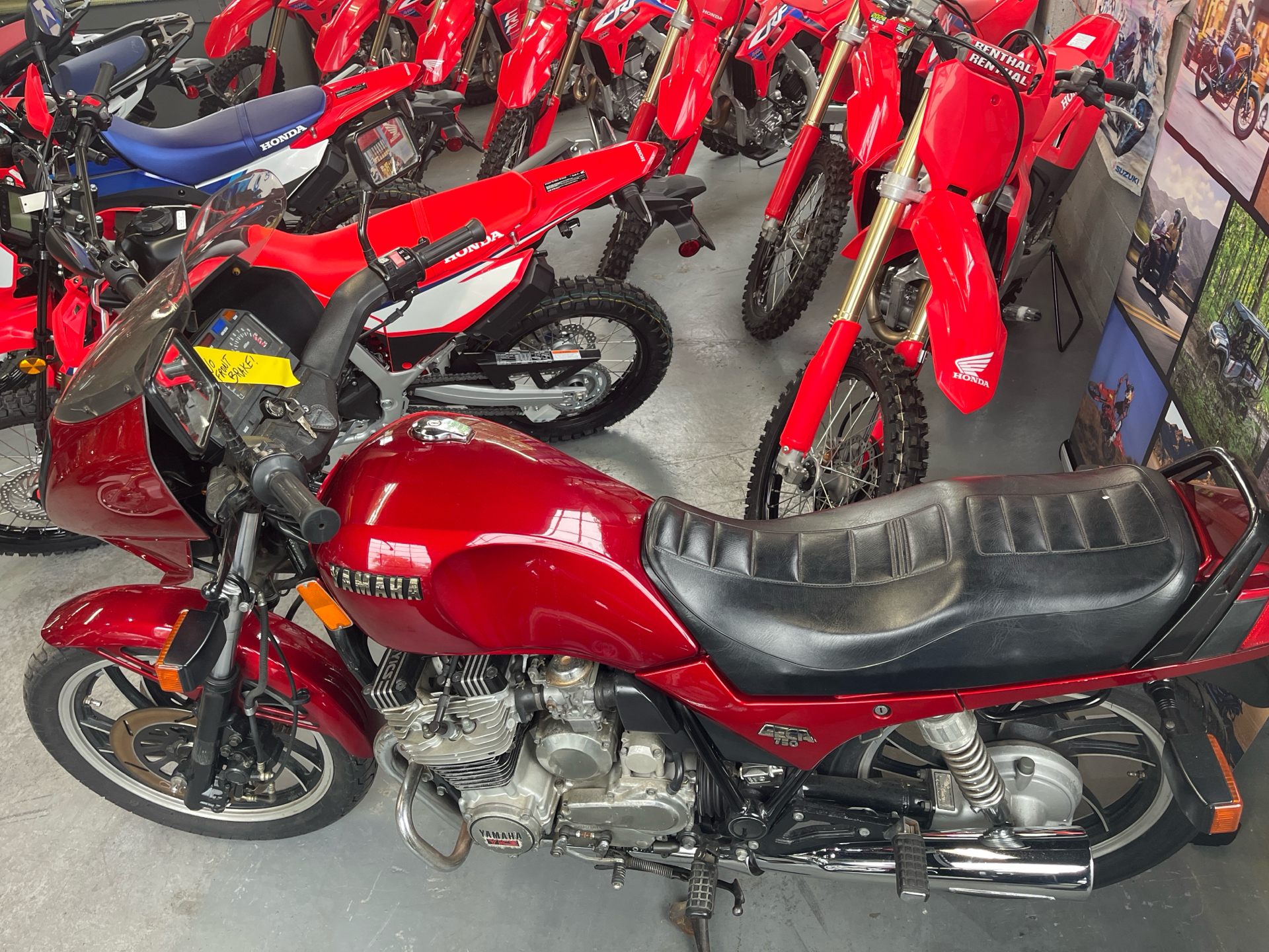 1982 Yamaha XJ750RJ in West Bridgewater, Massachusetts - Photo 5