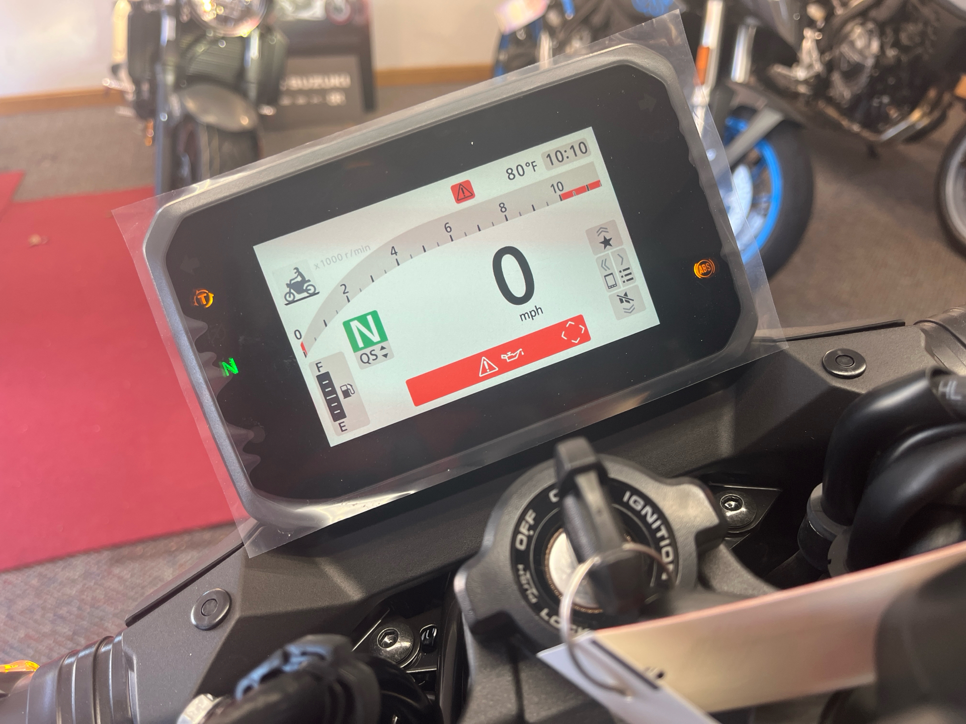 2025 Honda CB750 Hornet in West Bridgewater, Massachusetts - Photo 7