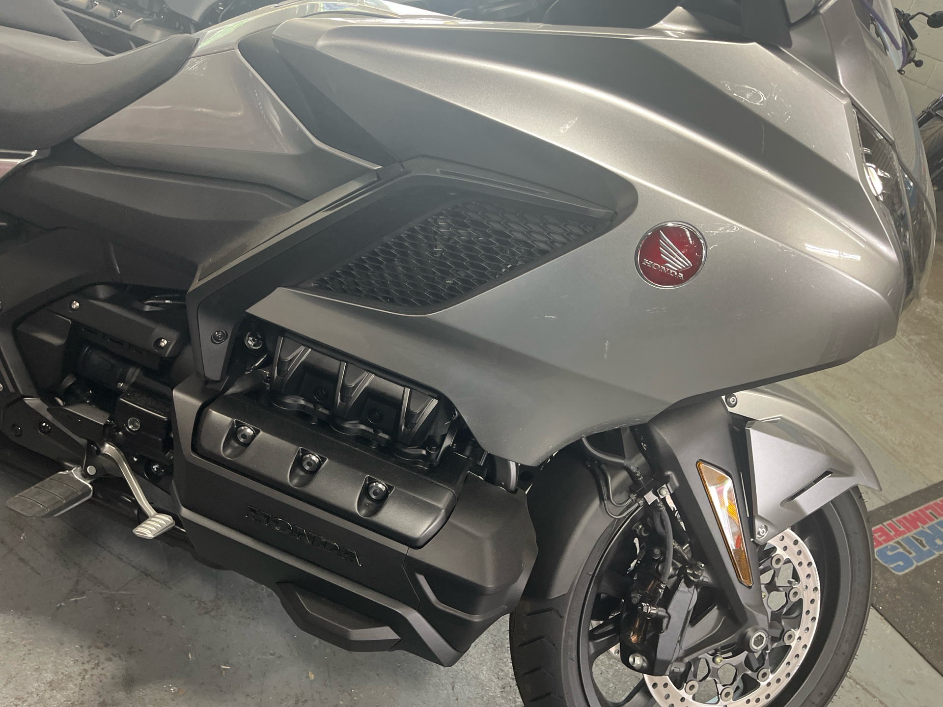 2025 Honda Gold Wing Tour in West Bridgewater, Massachusetts - Photo 2