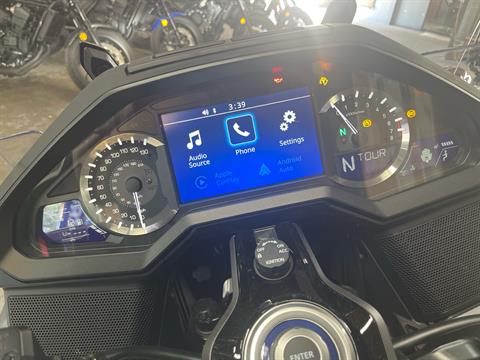 2025 Honda Gold Wing Tour in West Bridgewater, Massachusetts - Photo 12