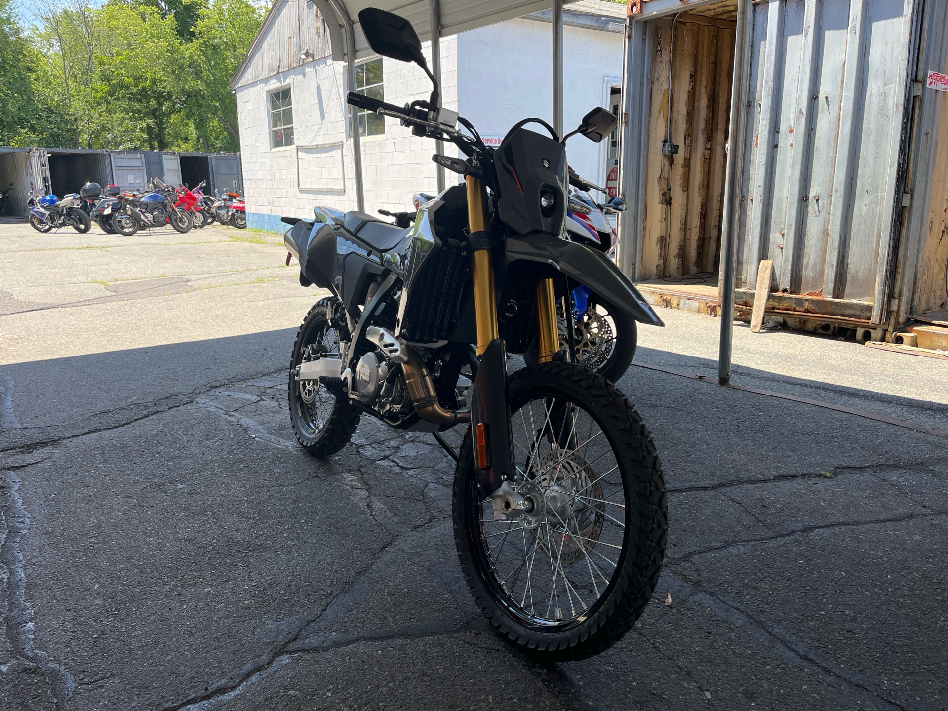 2025 Suzuki DR-Z4S in West Bridgewater, Massachusetts - Photo 5