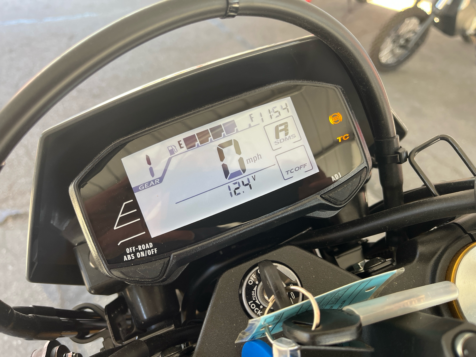 2025 Suzuki DR-Z4S in West Bridgewater, Massachusetts - Photo 9