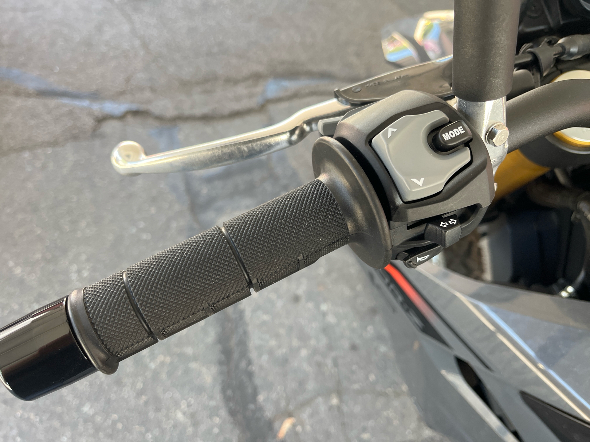 2025 Suzuki DR-Z4S in West Bridgewater, Massachusetts - Photo 10
