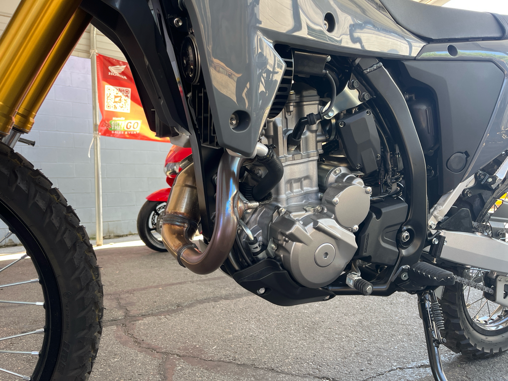 2025 Suzuki DR-Z4S in West Bridgewater, Massachusetts - Photo 12