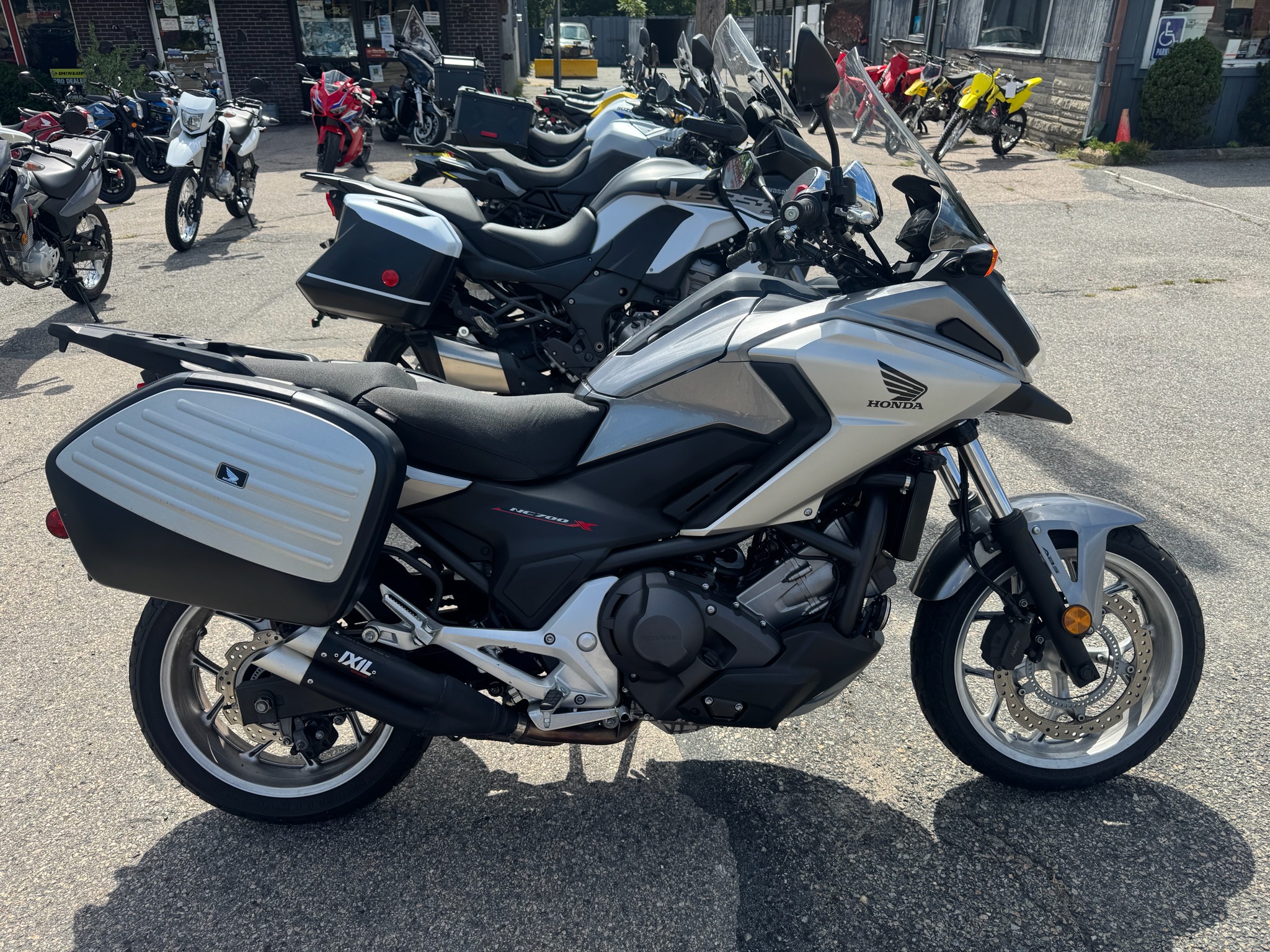 2016 NC700X DCT ABS